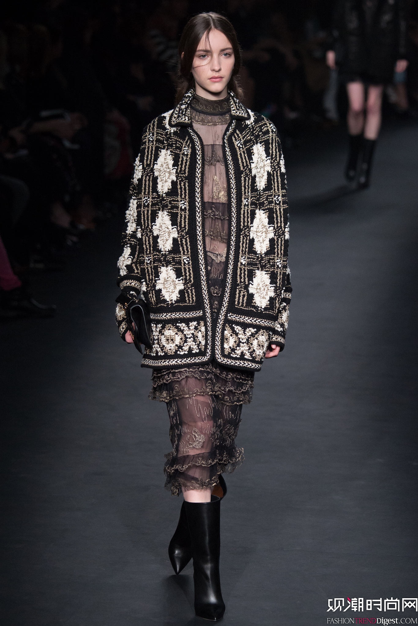 Valentino 2015ﶬʱװϵ㳡ͼƬ