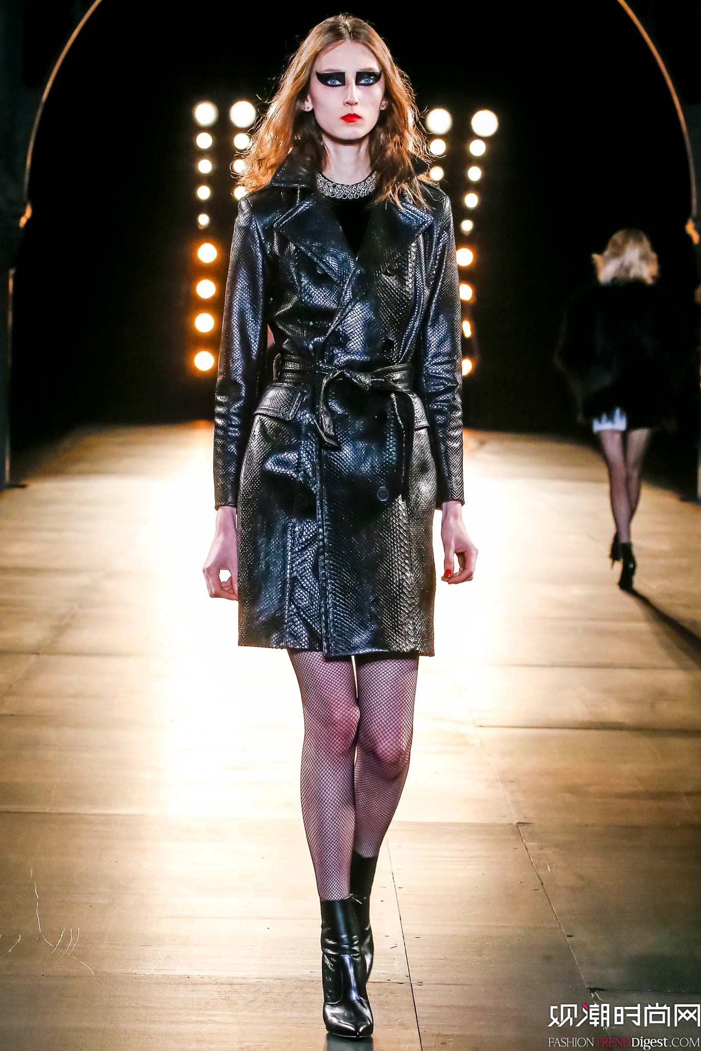 Saint Laurent 2015�ﶬʱװ��ϵ���㳡����ͼƬ