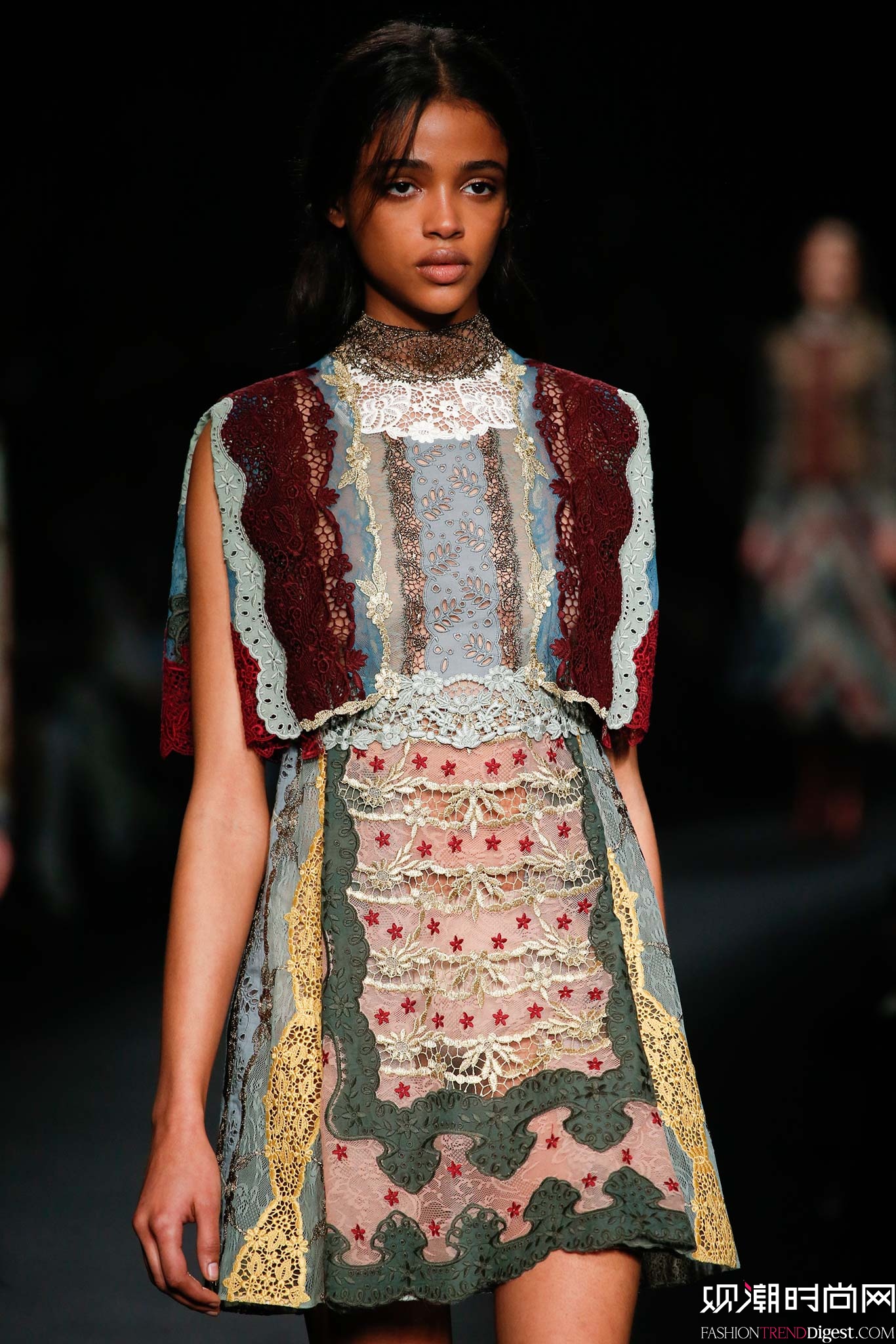 Valentino 2015ﶬʱװϵ㳡ͼƬ