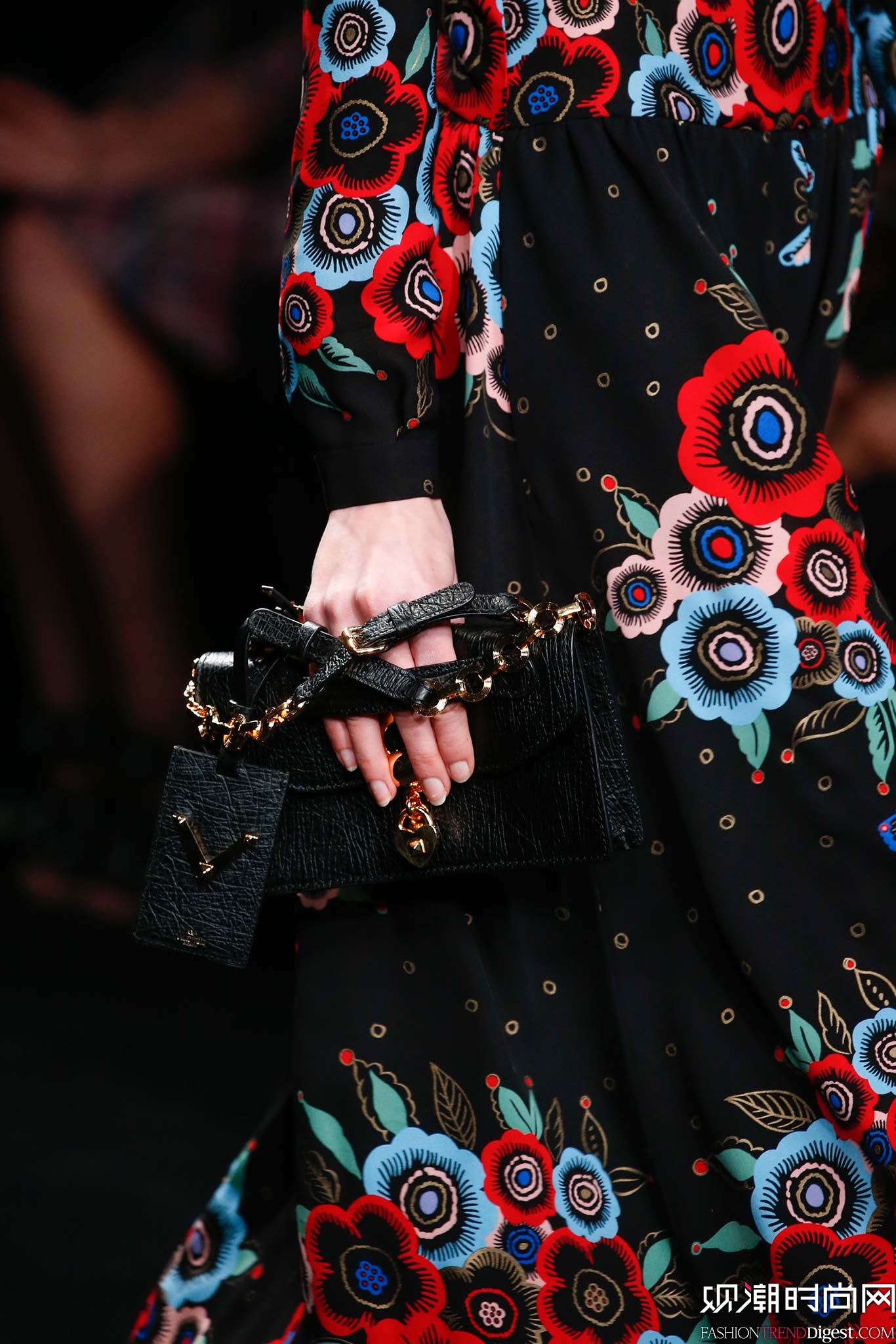 Valentino 2015ﶬr(sh)bϵ(chng)DƬ