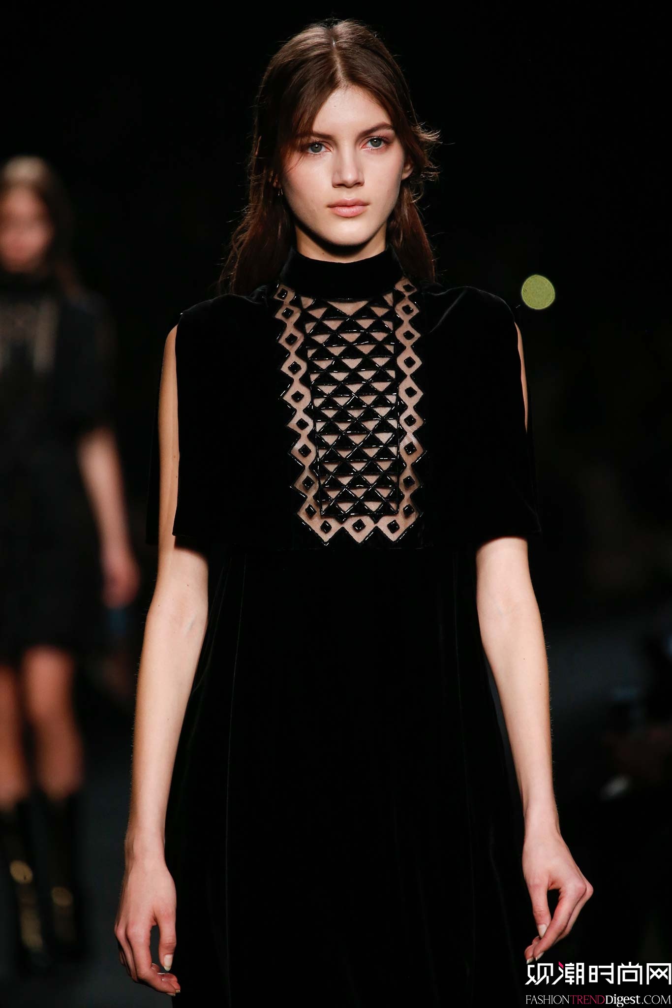 Valentino 2015�ﶬʱװ��ϵ���㳡����ͼƬ