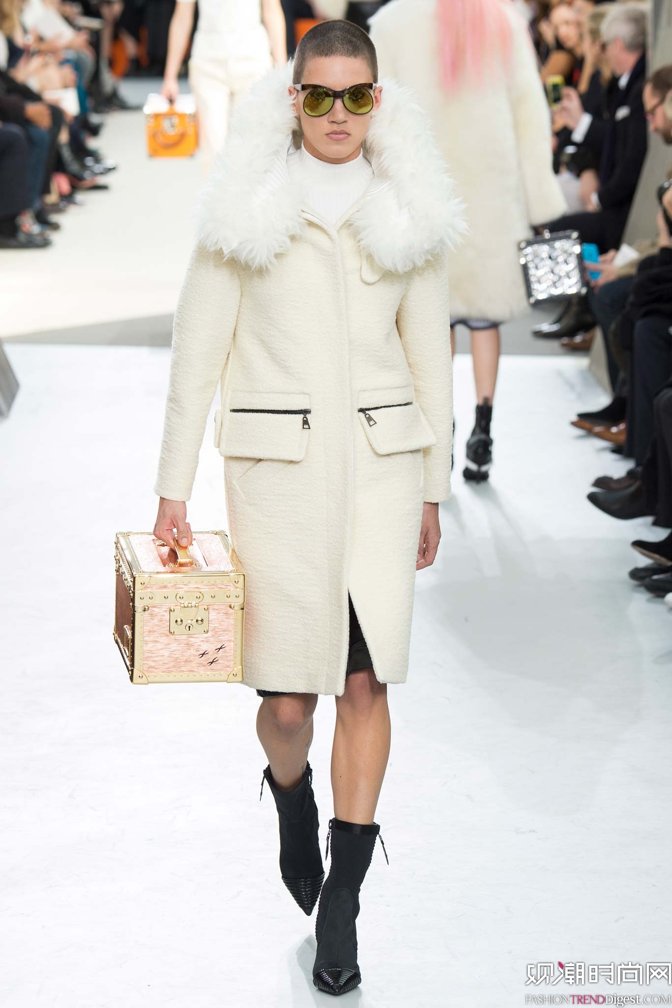 Louis Vuitton 2015ﶬʱװϵ㳡ͼƬ