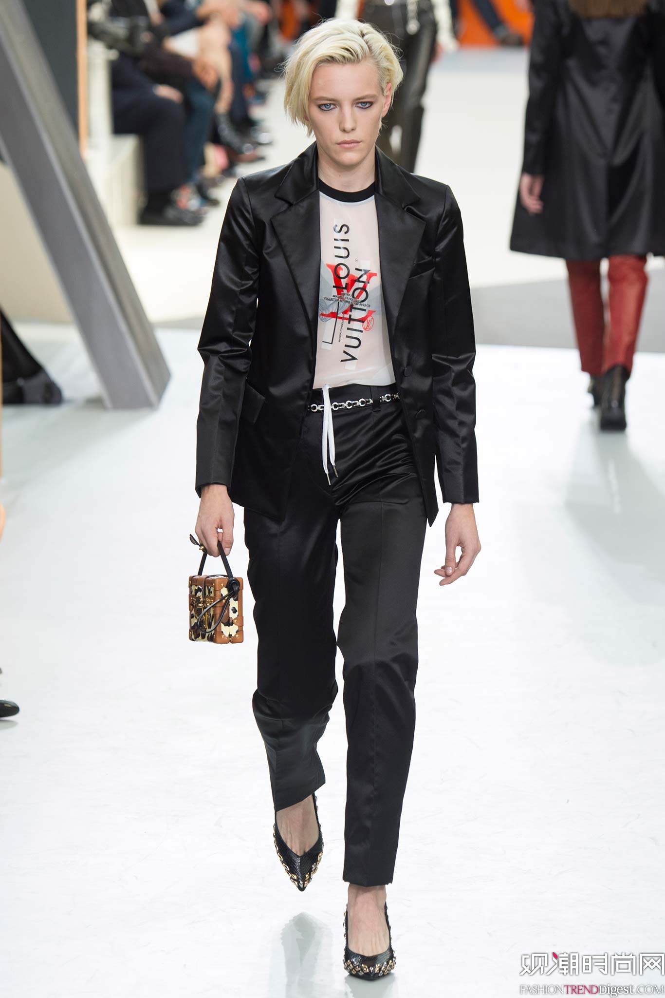 Louis Vuitton 2015ﶬʱװϵ㳡ͼƬ