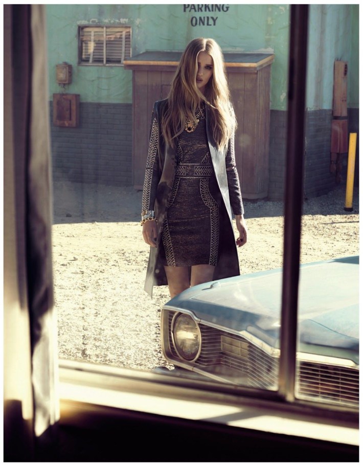 ŮRosie Huntington-Whiteley桶Vogue20134ºŸͼƬ