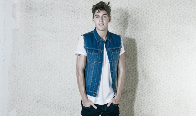 ISAAC CAREW[BERSHKA 20138bLookbookDƬ