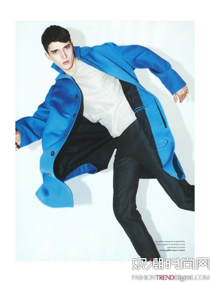 Matthew HoltΪLOfficiel Hommes־ʱдƬͼƬ