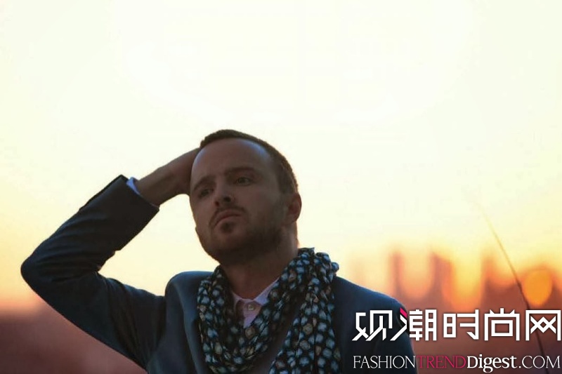 Aaron PaulӢ桶EsquireĔzrдƬDƬ