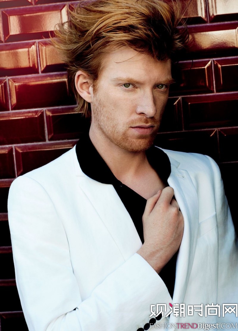 Domhnall GleesonЯGigi Hadid桶Vogue12־ƬͼƬ