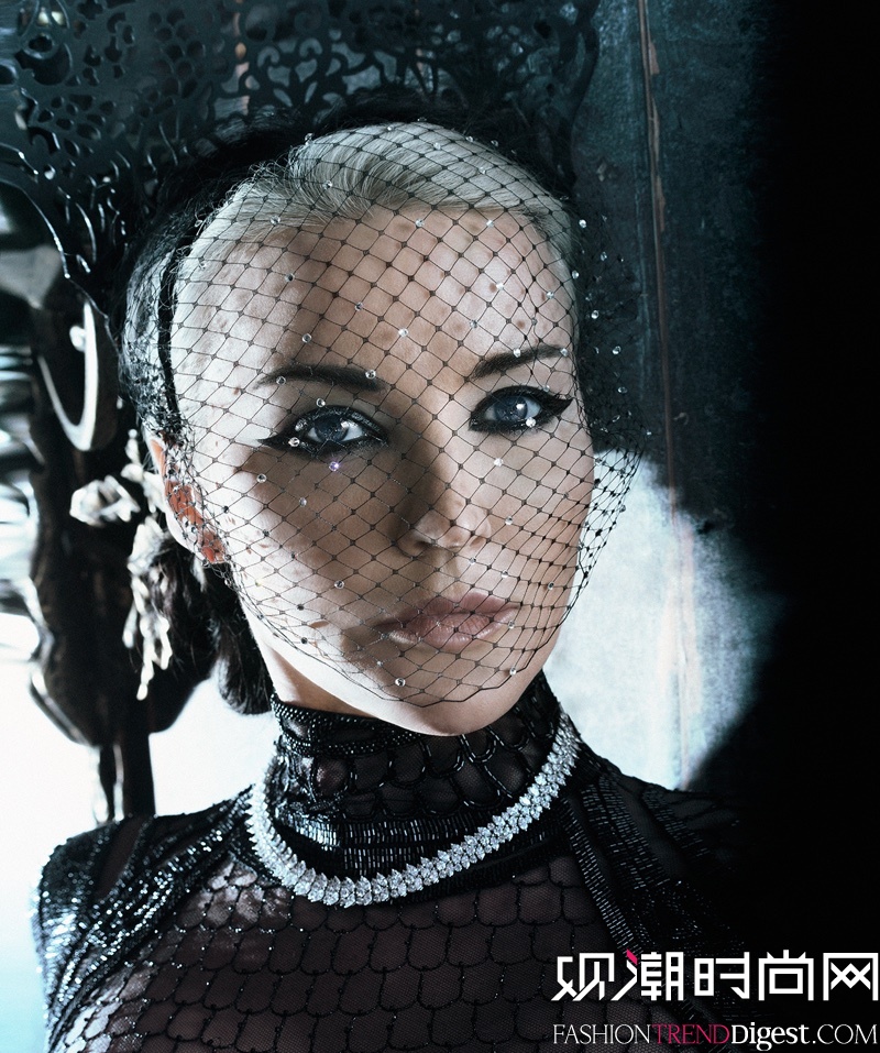 Daphne Guinness[S Moda20161s־漰(ni)퓴ƬDƬ