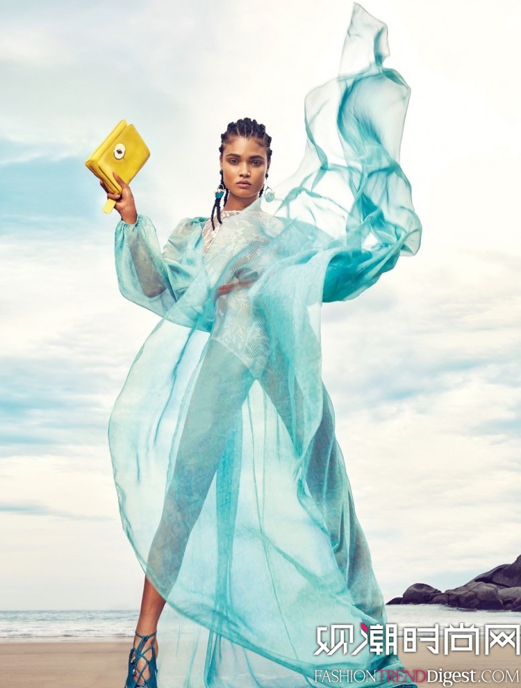 Daniela Braga ϰ桶Harpers Bazaar20151¿DƬ