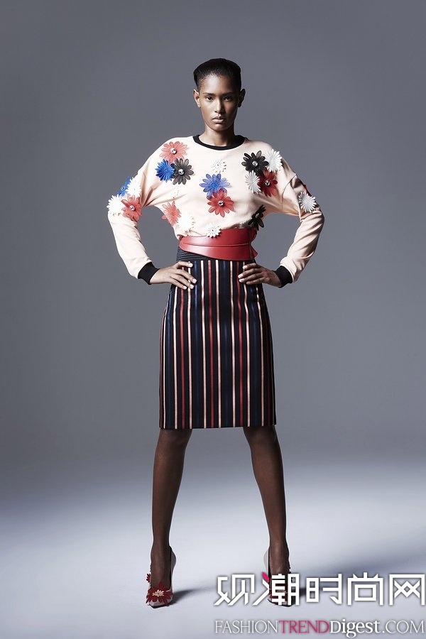 Emanuel Ungaro 2016紺ȼϵиDƬ