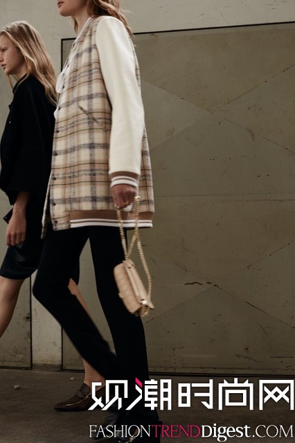 Chloe 2016紺ȼϵиDƬ
