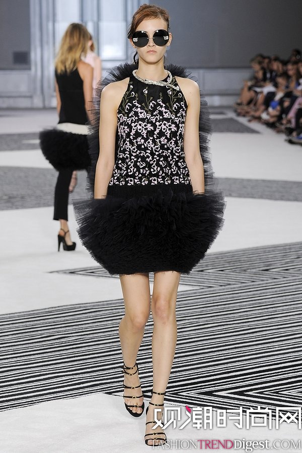 Giambattista Valli 2015ﶬ߶DƬ