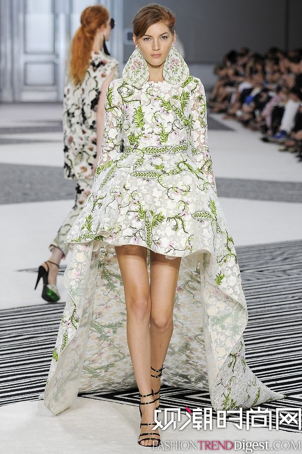 Giambattista Valli 2015�ﶬ����߶�����ͼƬ