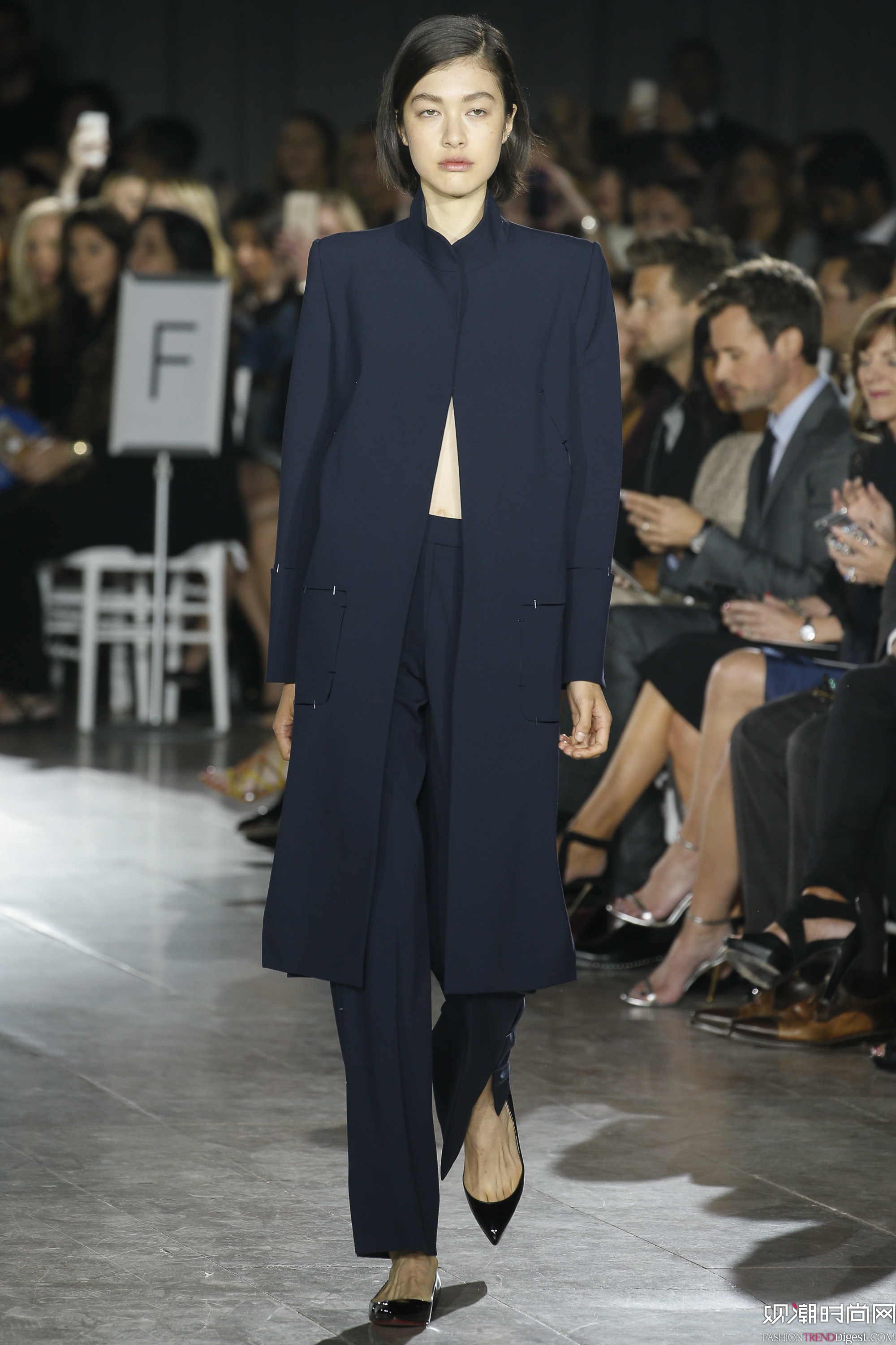 Zac Posen 2016ļ~sr(sh)bܸDƬ
