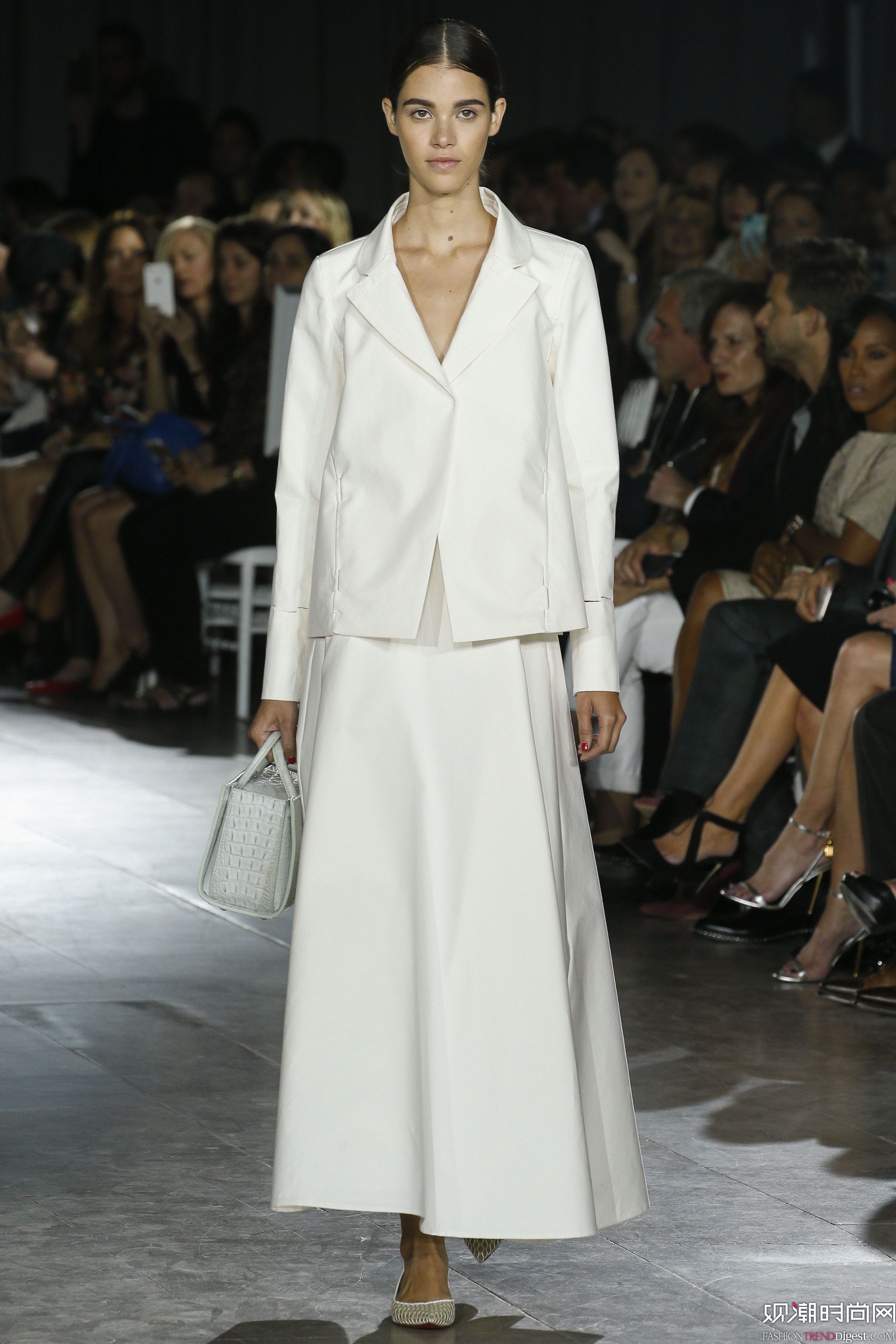Zac Posen 2016ļ~srbܸDƬ
