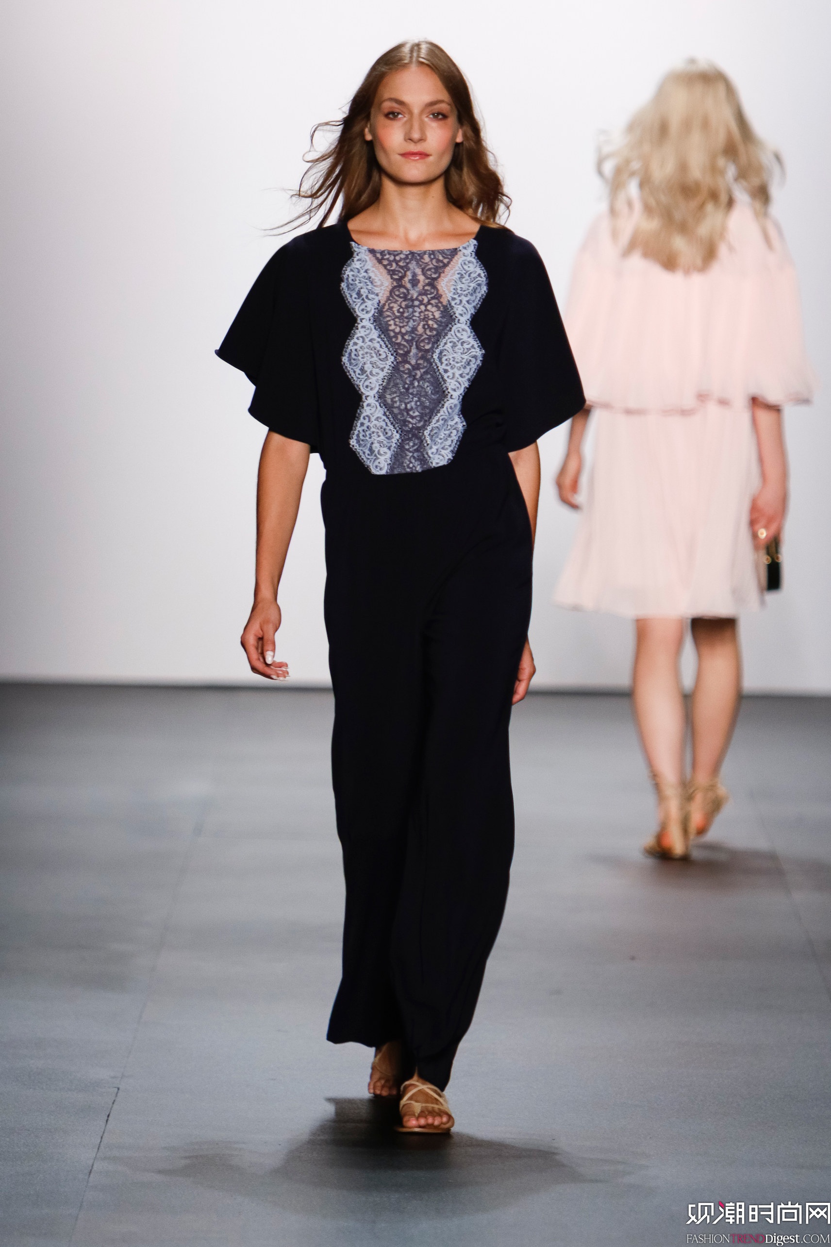 Erin Fetherston2016ϵм~srbDƬ