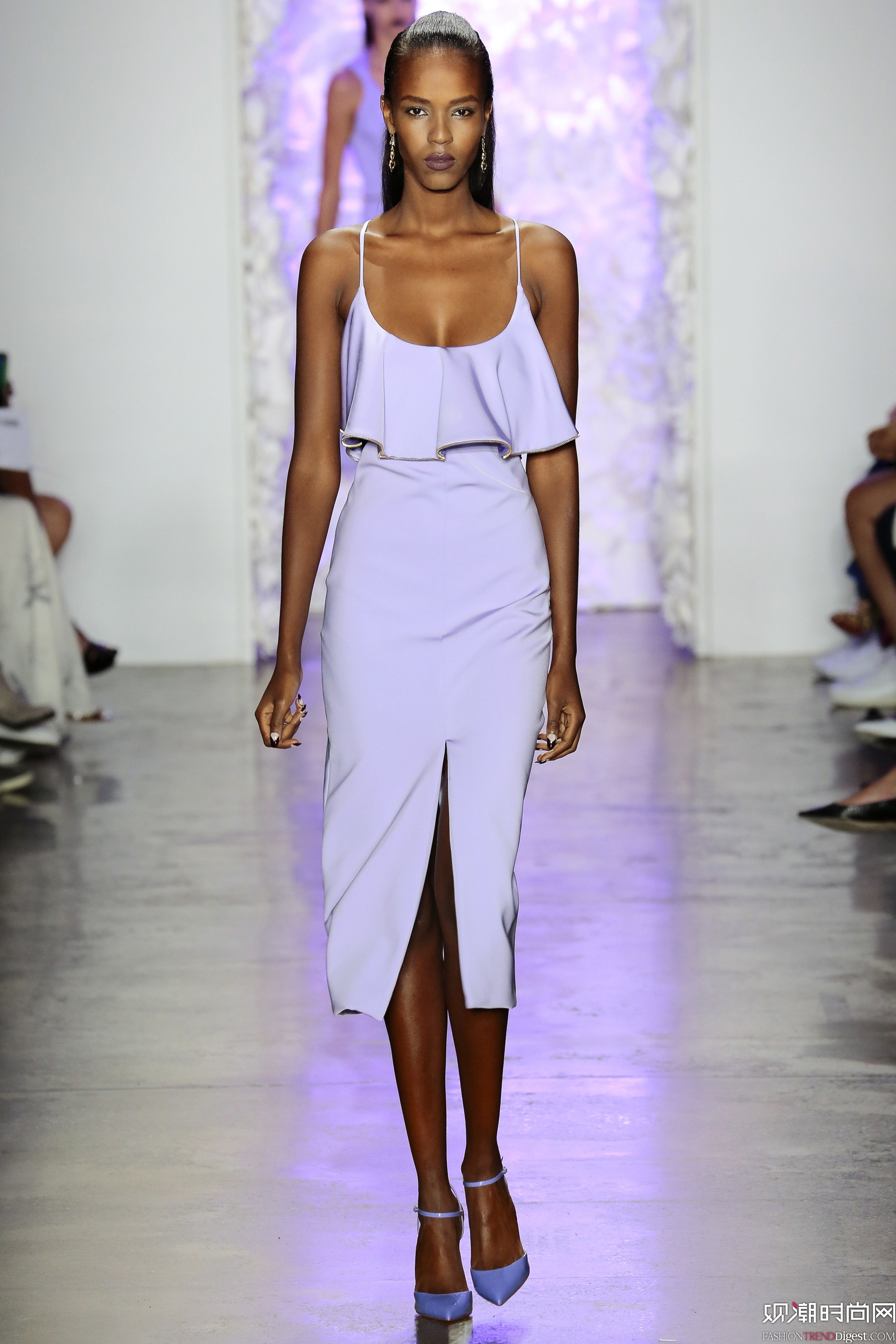 Cushnie et Ochs 2016ϵŦԼʱװܸͼƬ