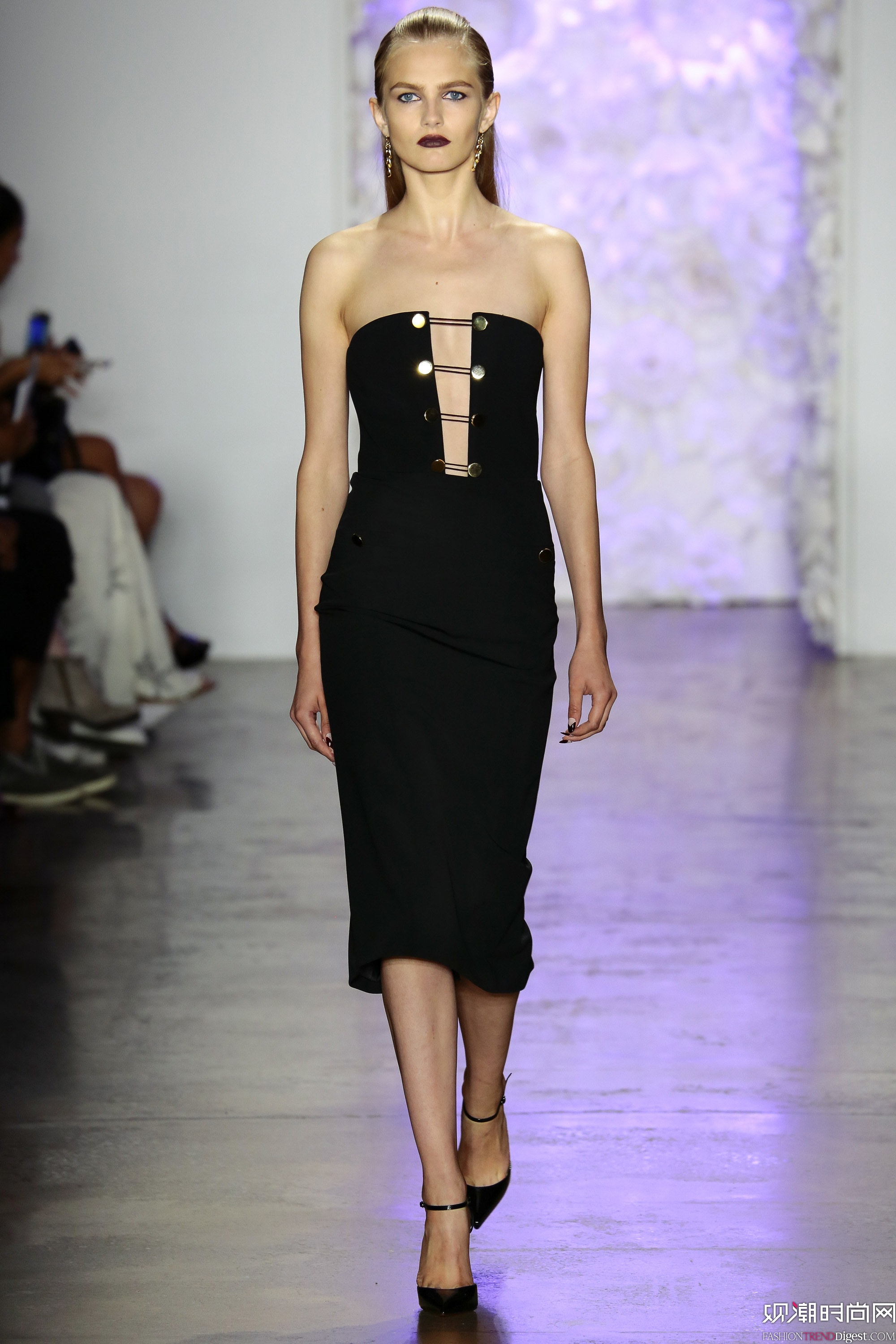 Cushnie et Ochs 2016ϵŦԼʱװܸͼƬ