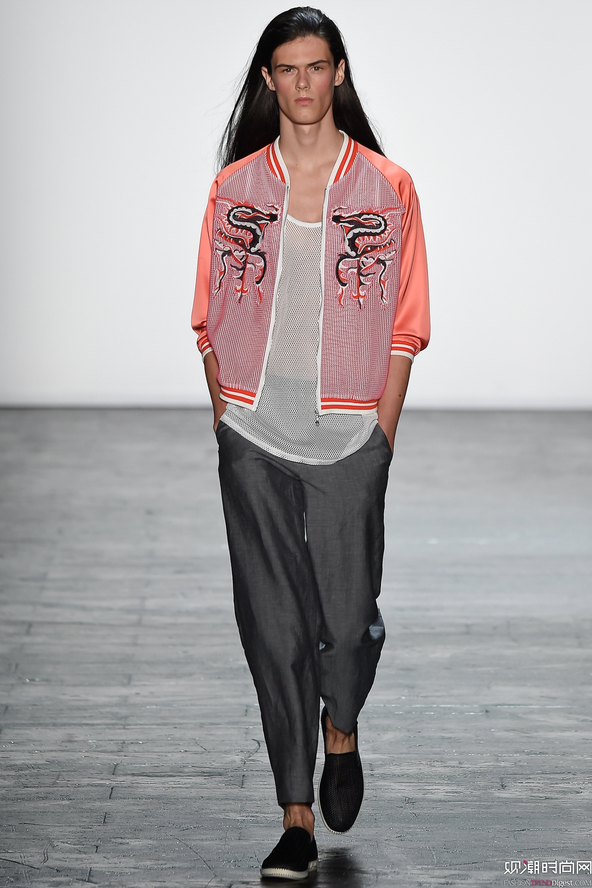 Vivienne Tam 2016����ŦԼʱװ�ܸ���ͼƬ