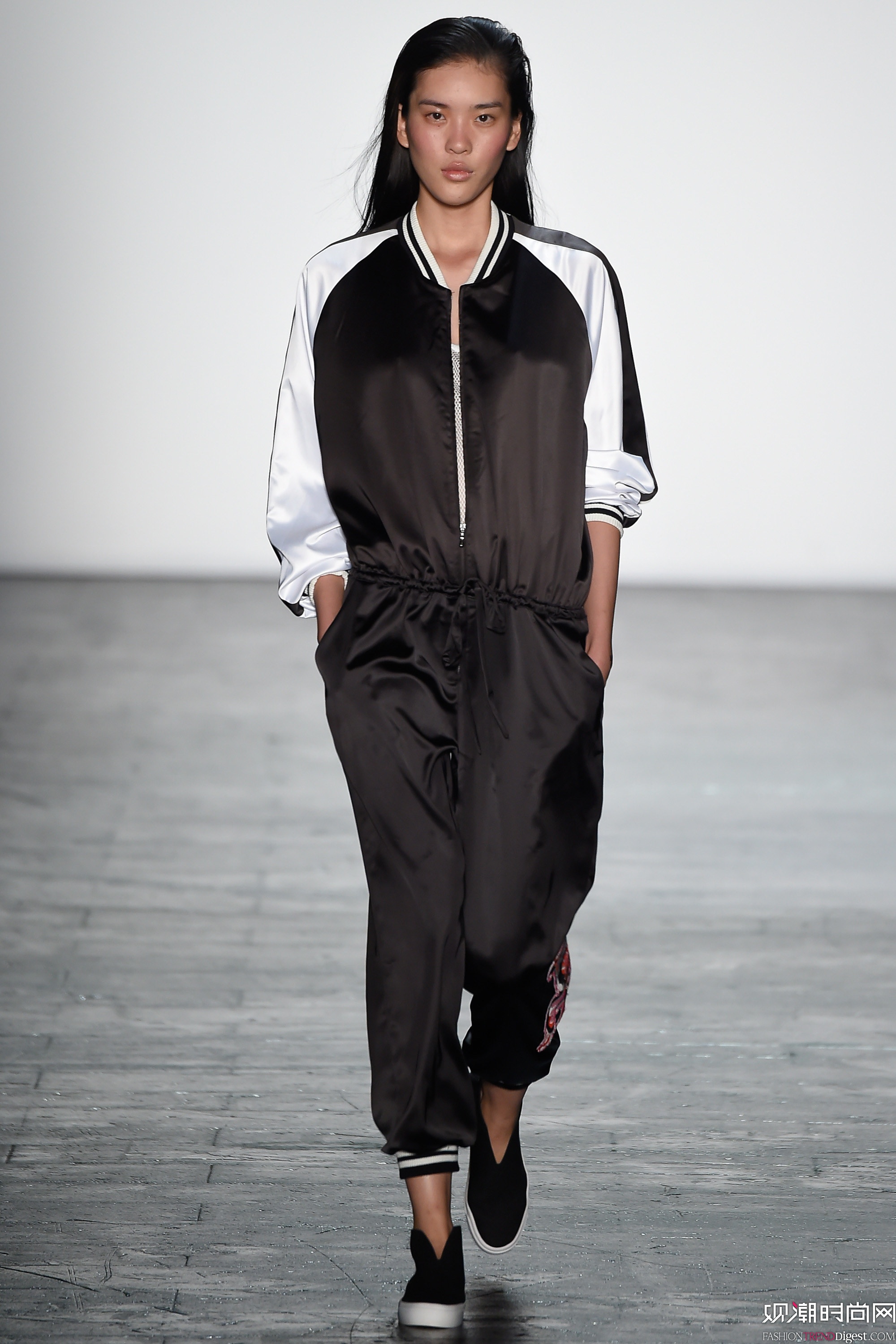 Vivienne Tam 2016����ŦԼʱװ�ܸ���ͼƬ