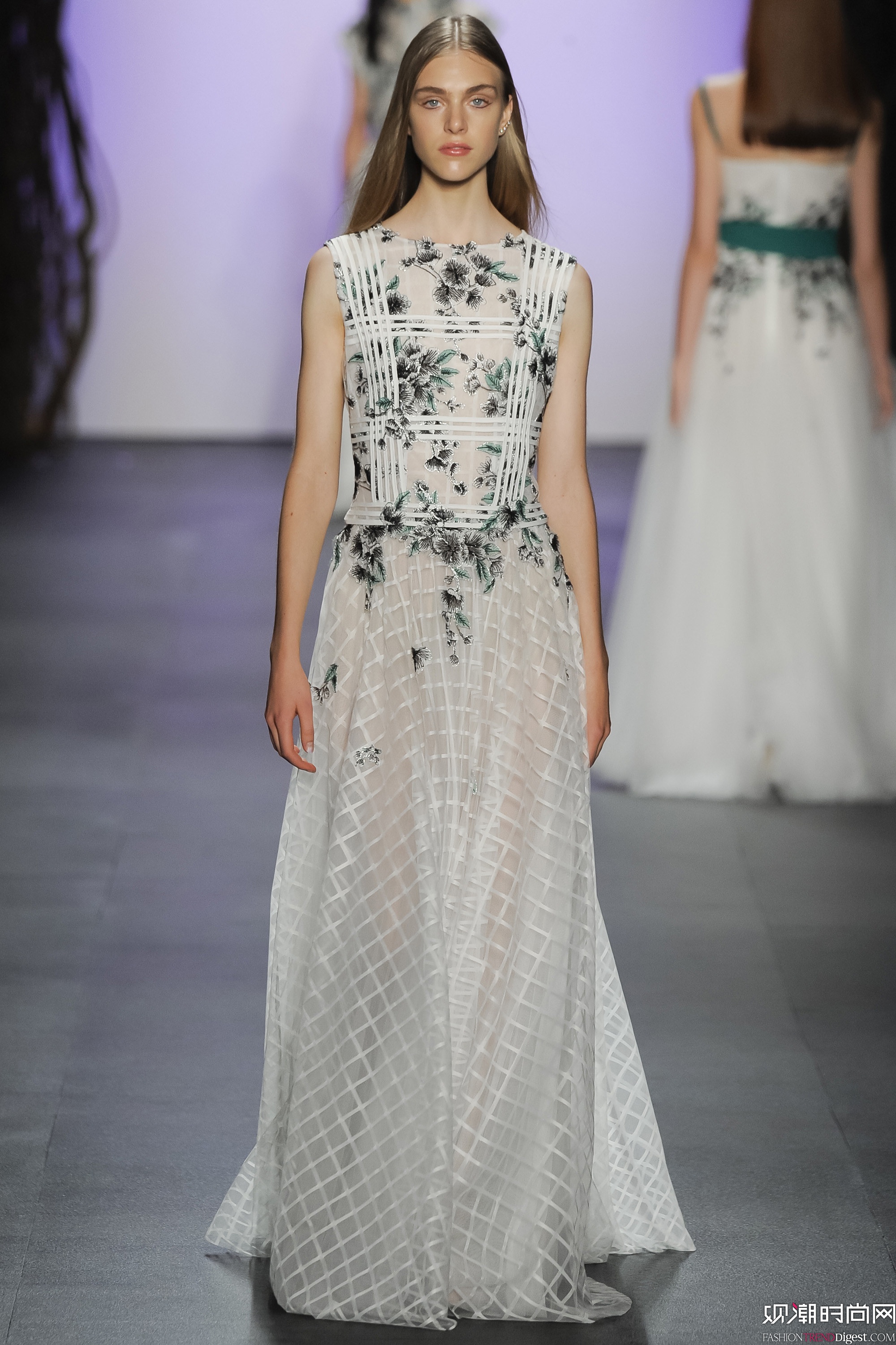 Tadashi Shoji2016ϵм~srbܸDƬ