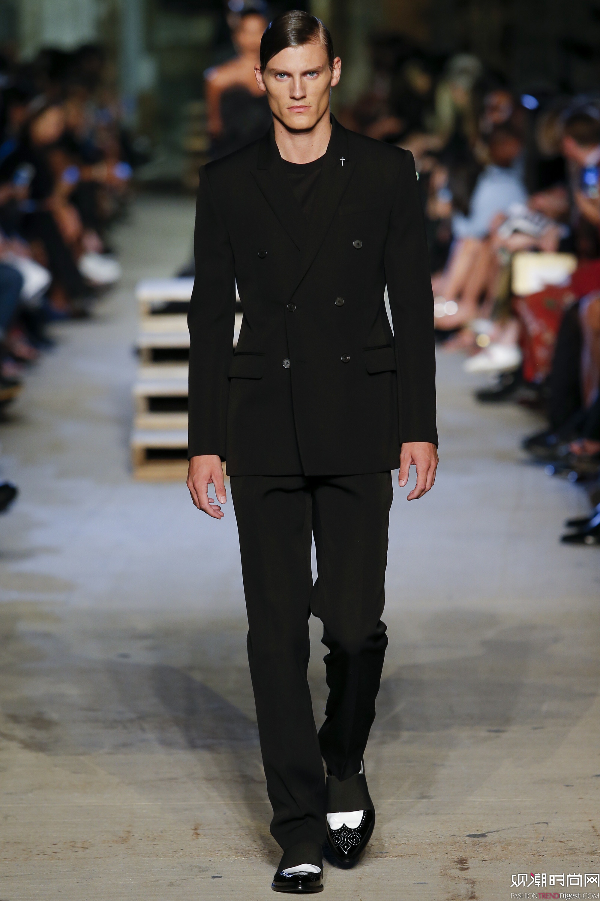 Givenchy 2016ϵм~srbܸDƬ