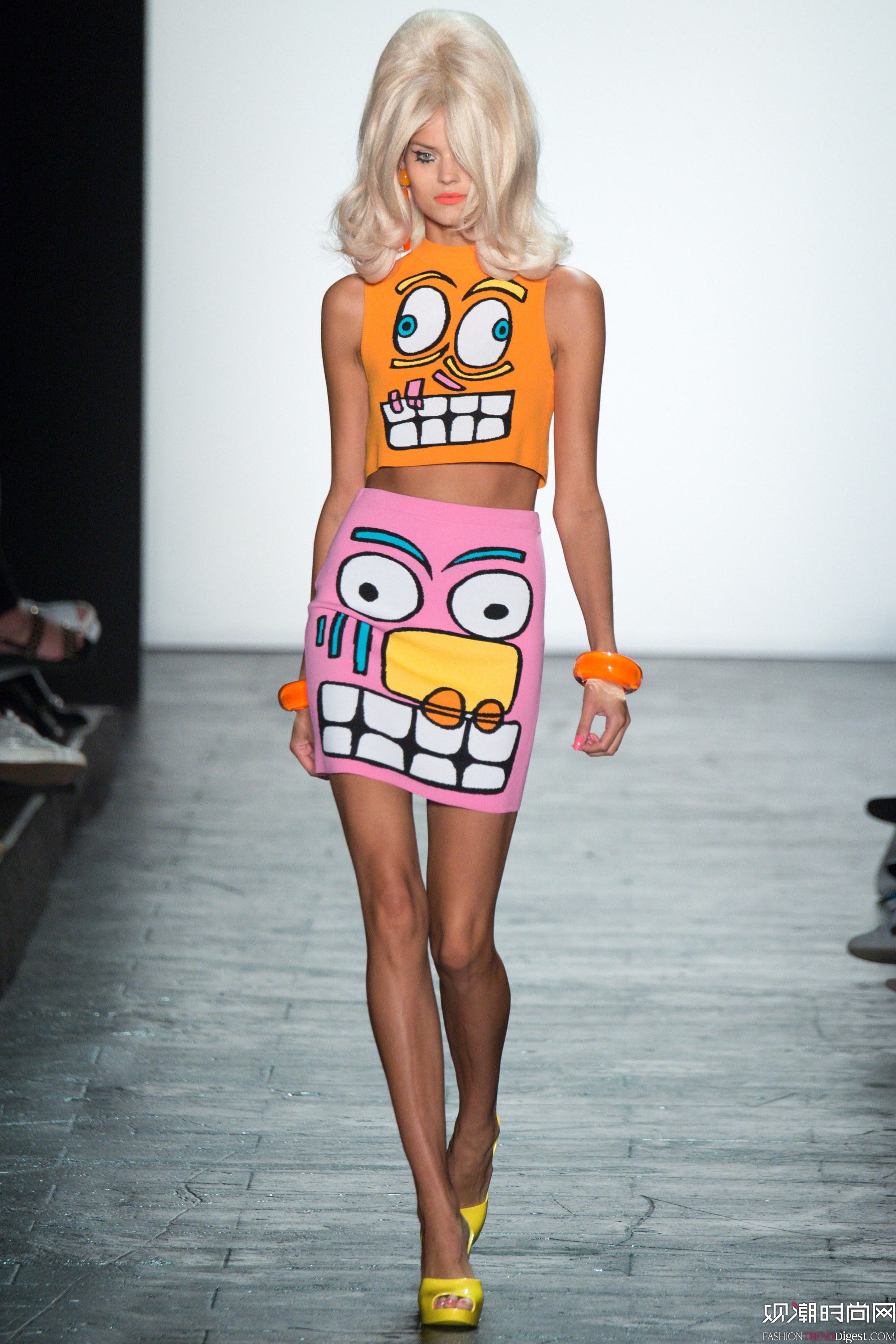 Jeremy Scott 2016����ϵ��ŦԼʱװ�ܸ���ͼƬ