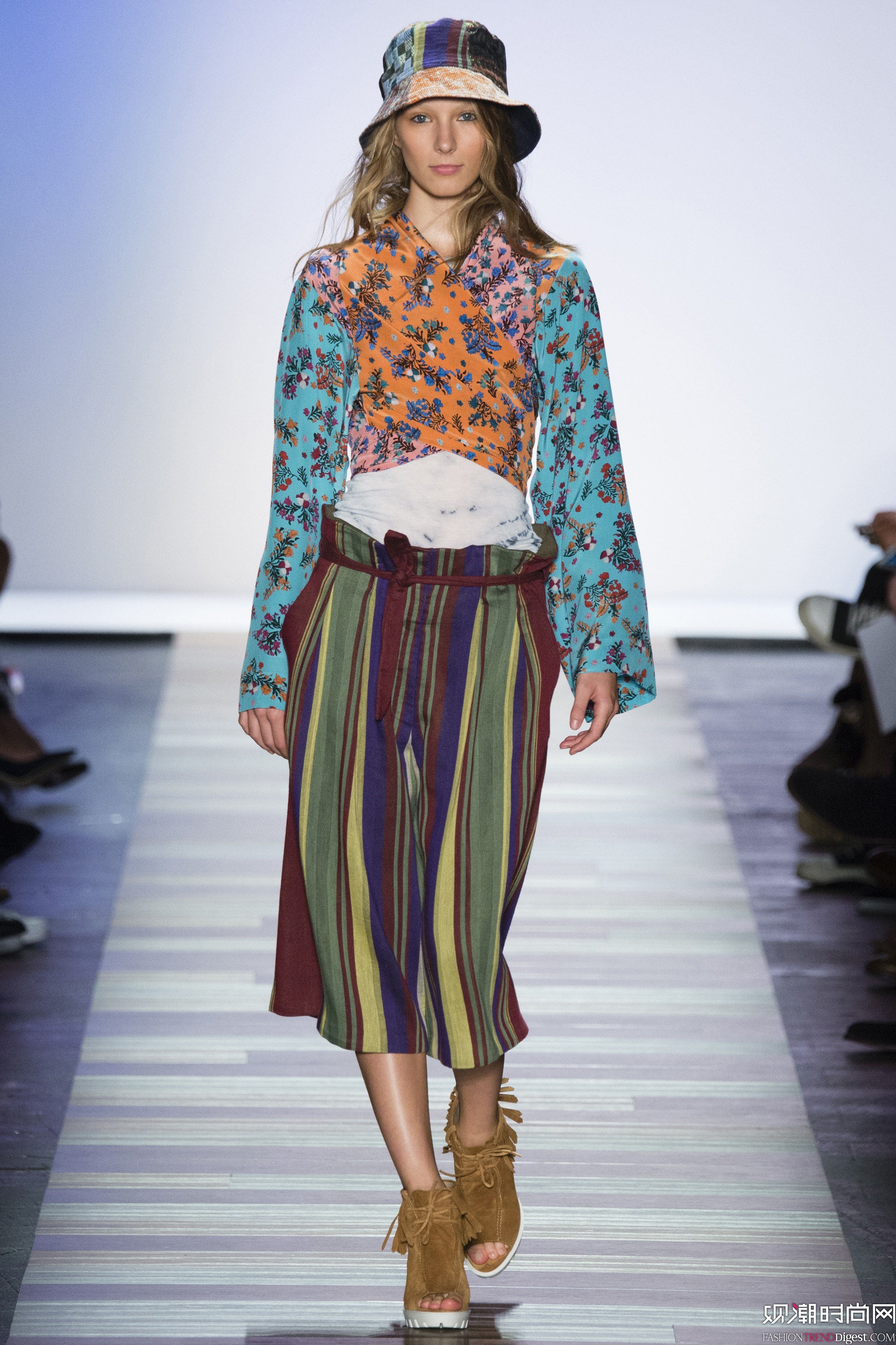 BCBG Max Azria 2016ϵм~sr(sh)bܸDƬ