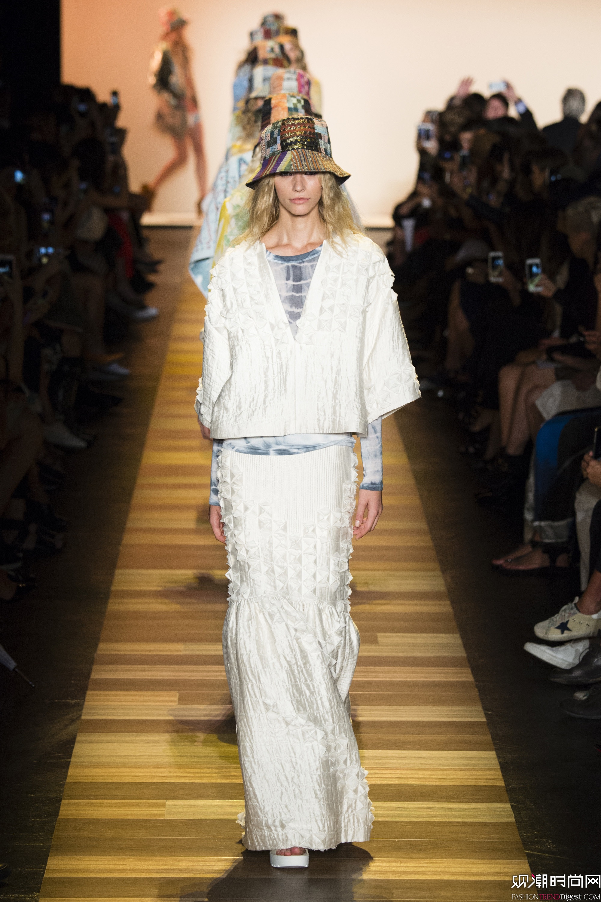 BCBG Max Azria 2016ϵм~srbܸDƬ
