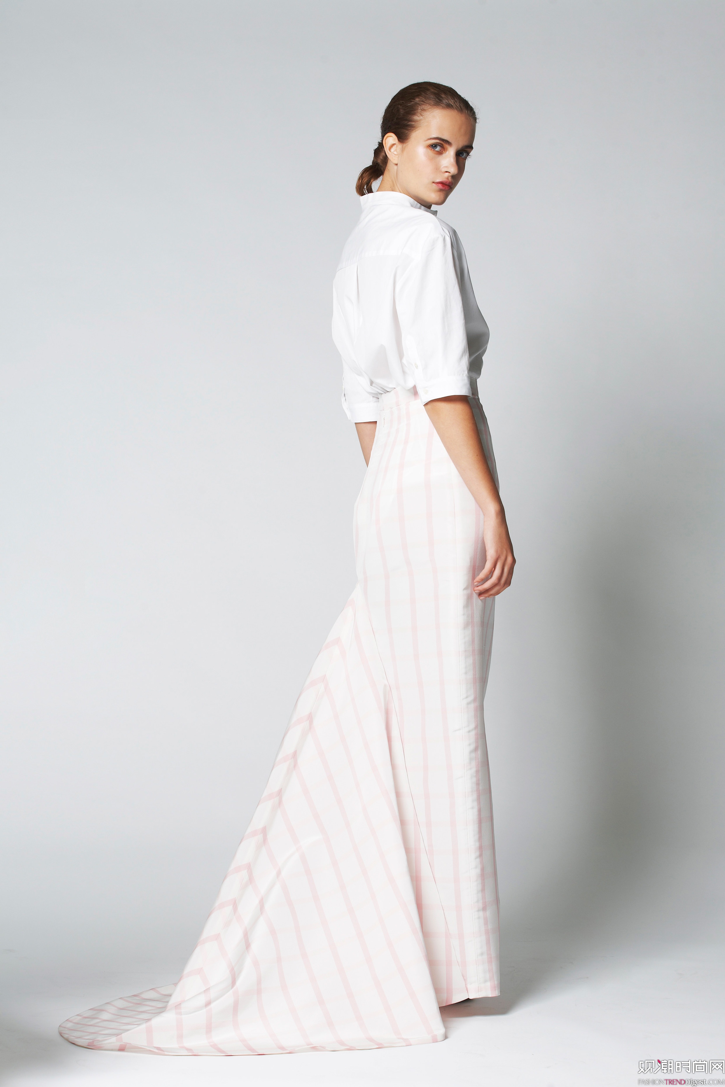 Katie Ermilio 2016ϵLookBookDƬ