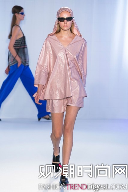 Mila Schon 2016ϵmrbܸDƬ