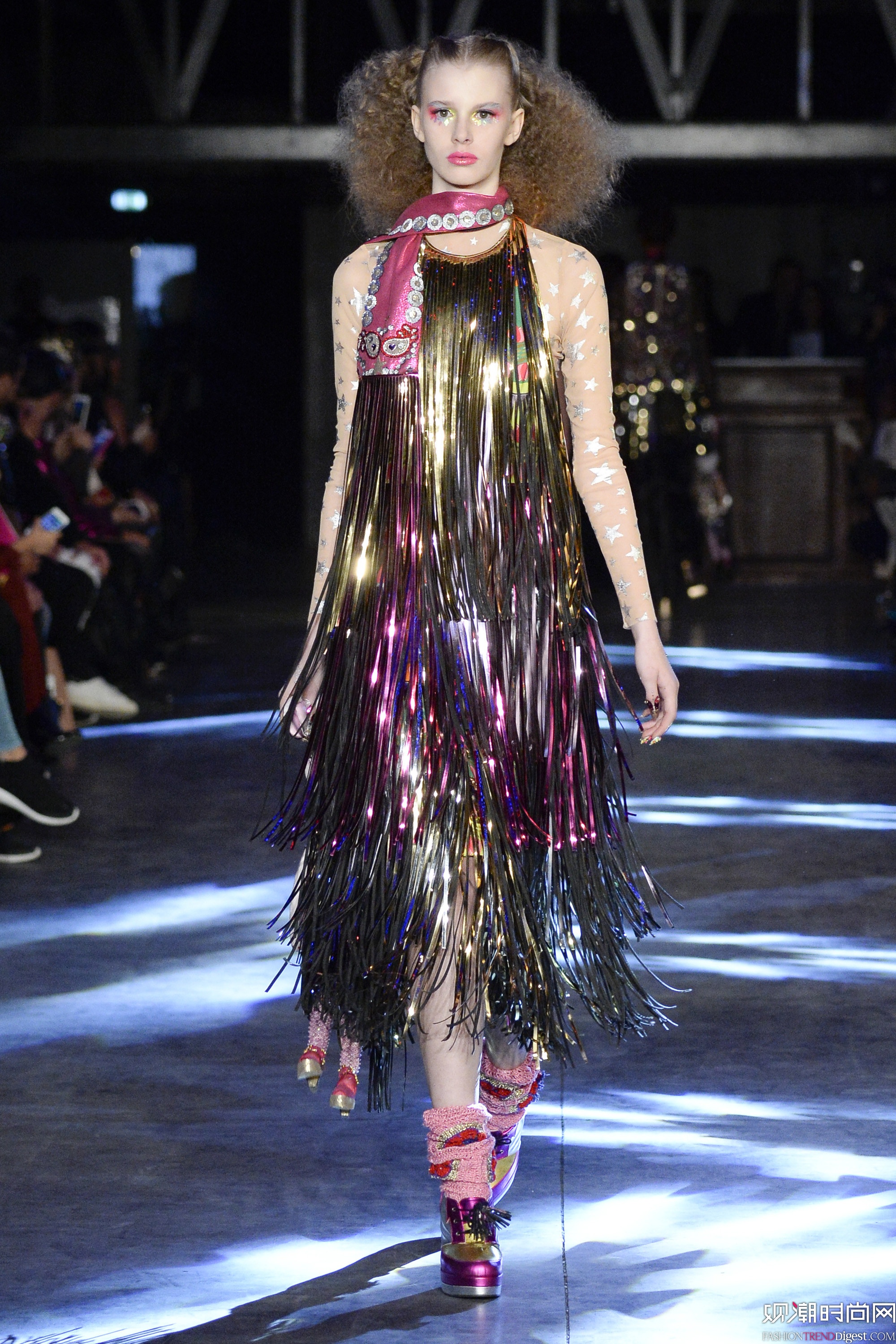 Manish Arora 2016ϵаrbܸDƬ