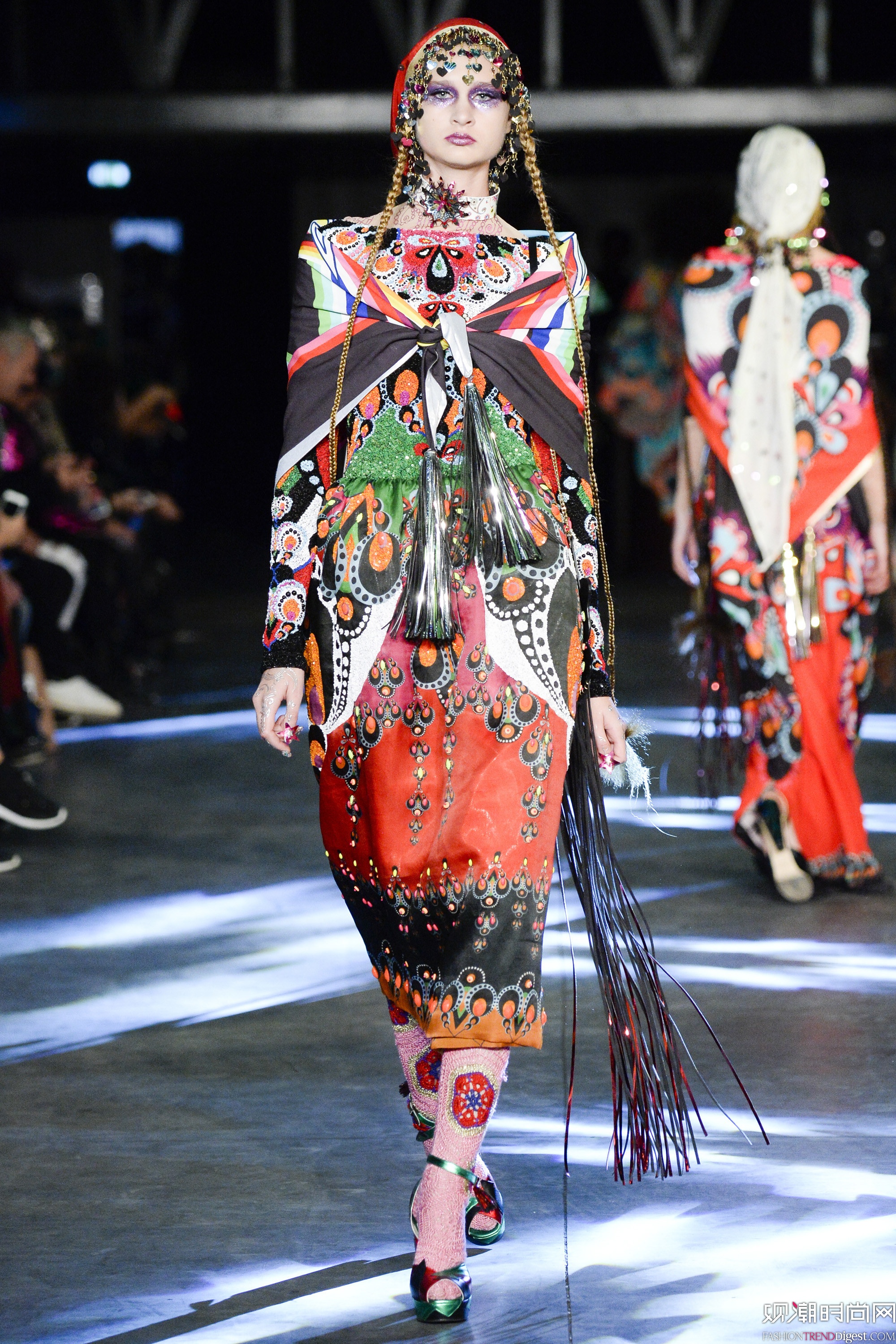Manish Arora 2016ϵаrbܸDƬ