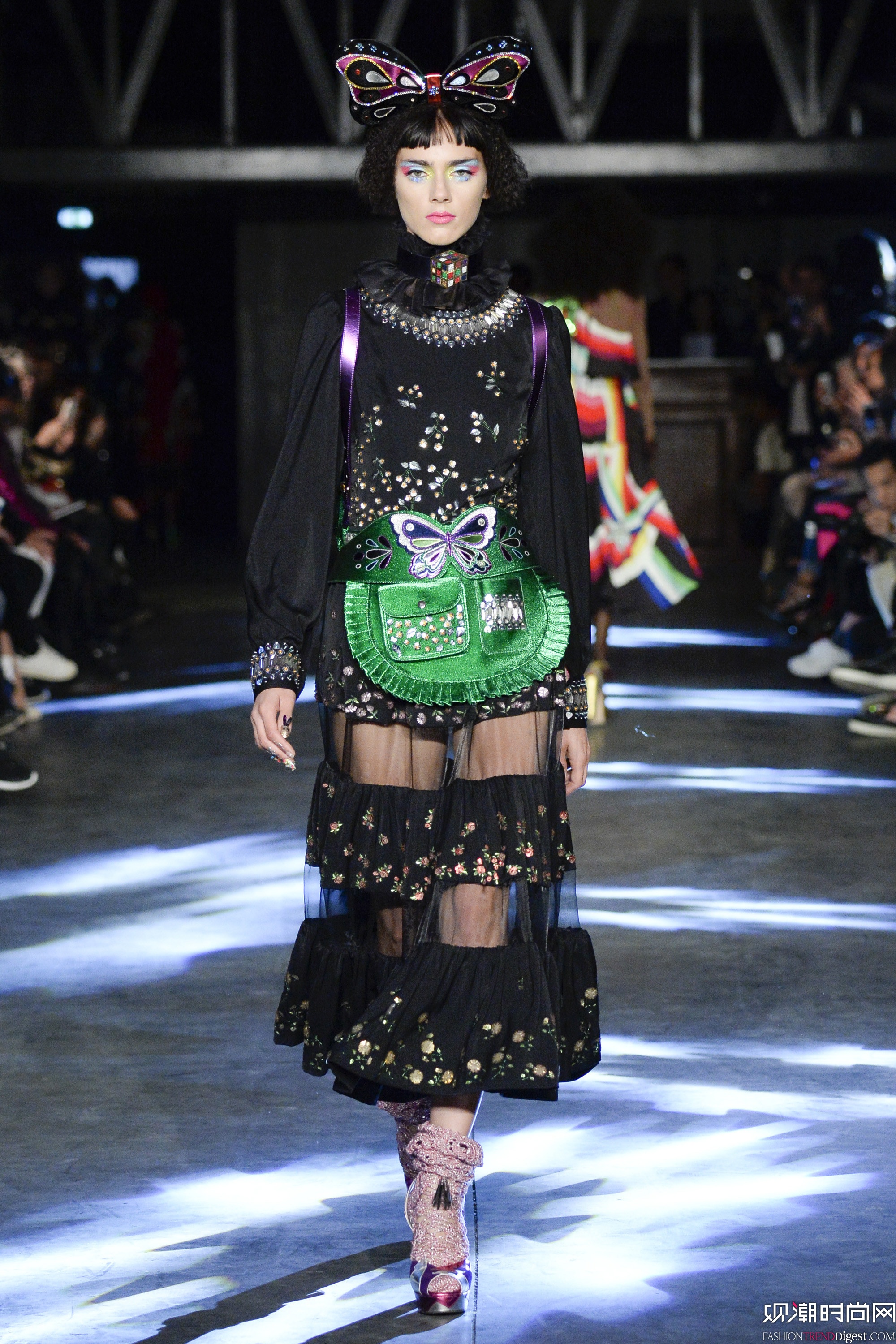 Manish Arora 2016ϵаrbܸDƬ
