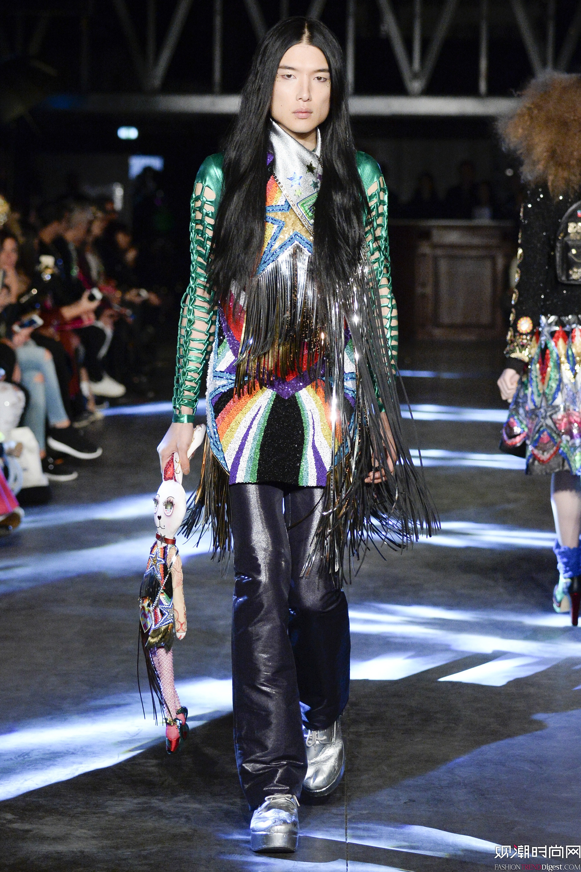 Manish Arora 2016ϵаrbܸDƬ