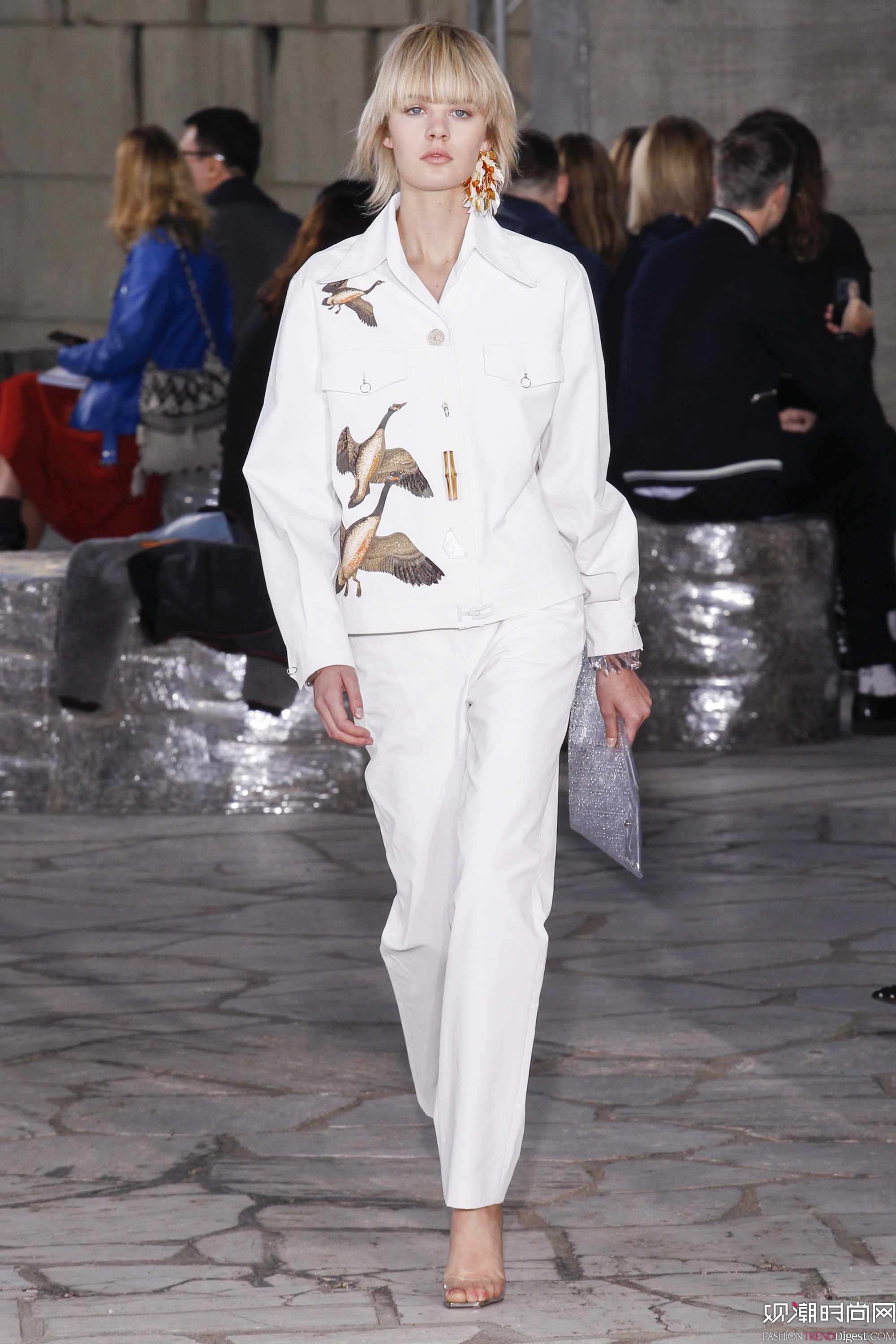 Loewe 2016ϵаrbܸDƬ