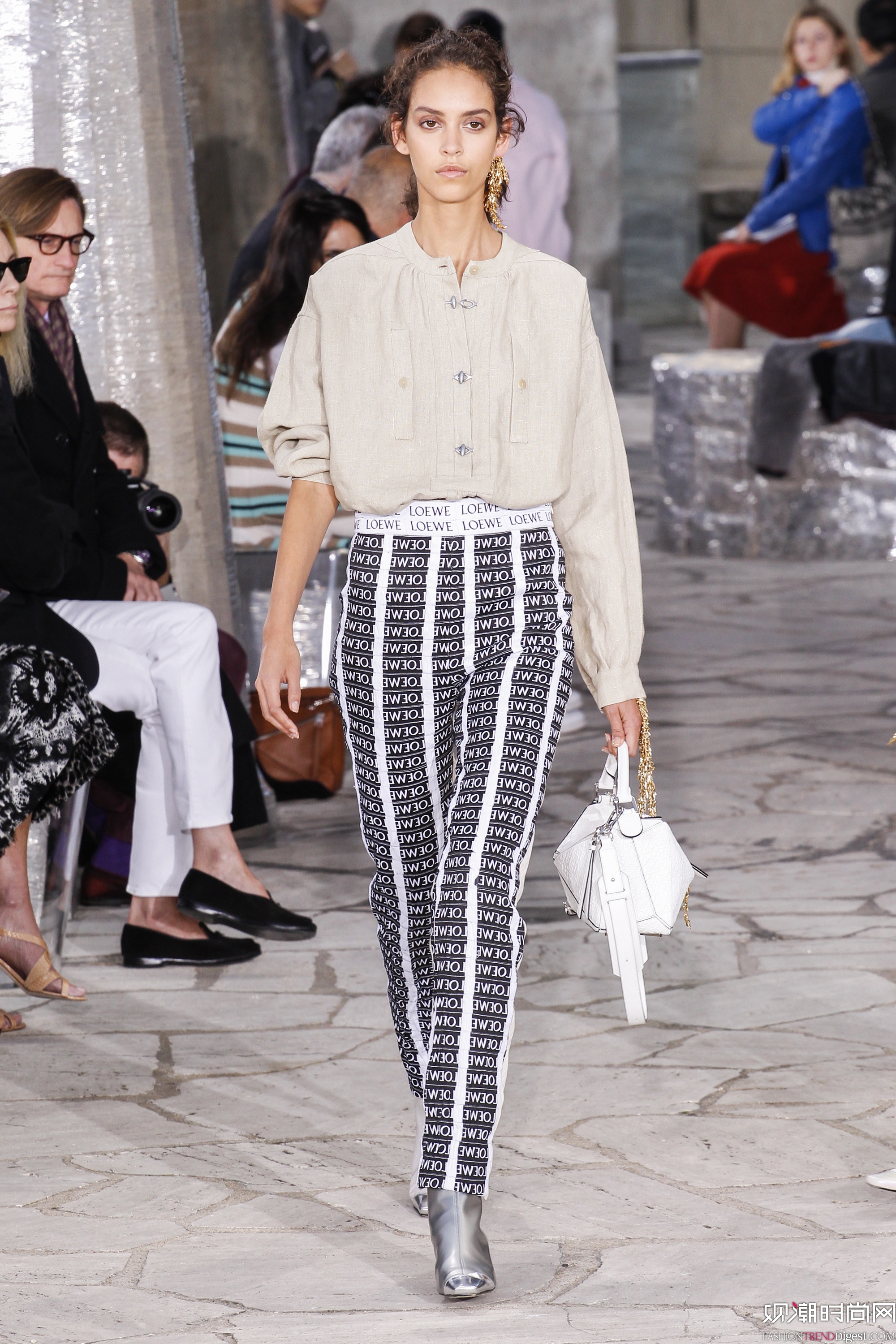 Loewe 2016ϵаrbܸDƬ