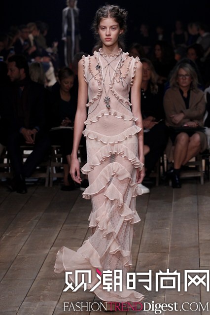 Alexander McQueen 2016ϵаʱװܸͼƬ