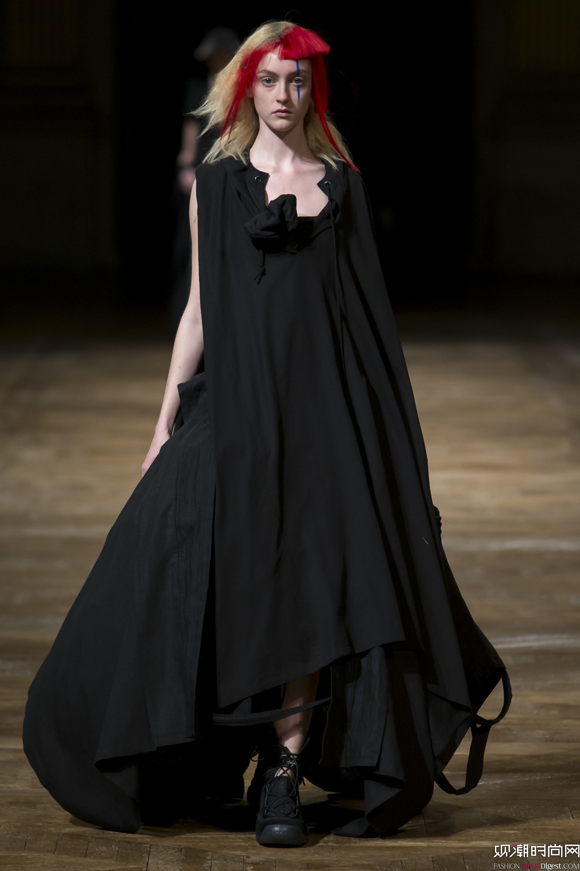 Yohji Yamamoto 2016ϵаrbܸDƬ