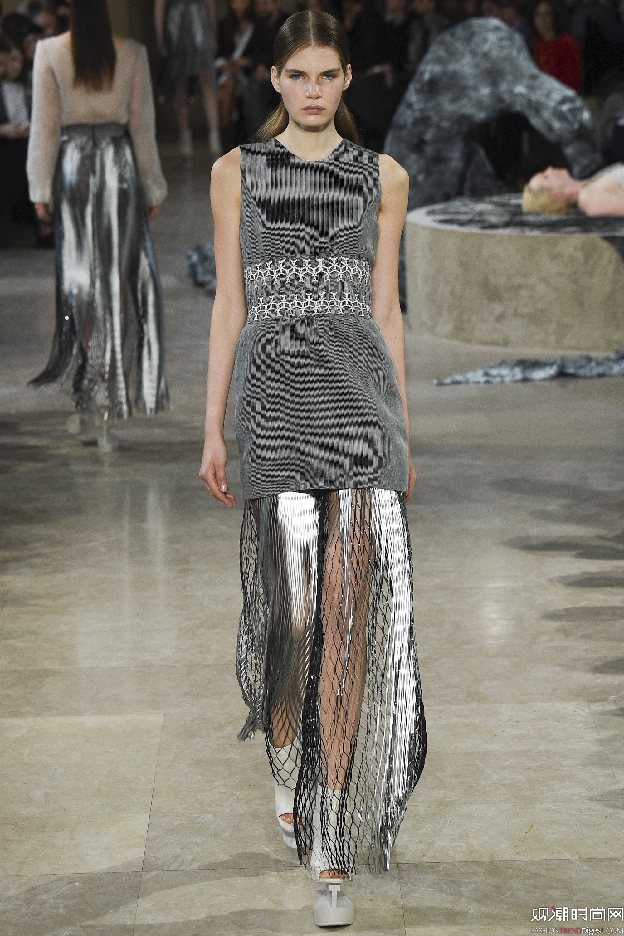 Iris van Herpen 2016İrbŮblDƬ