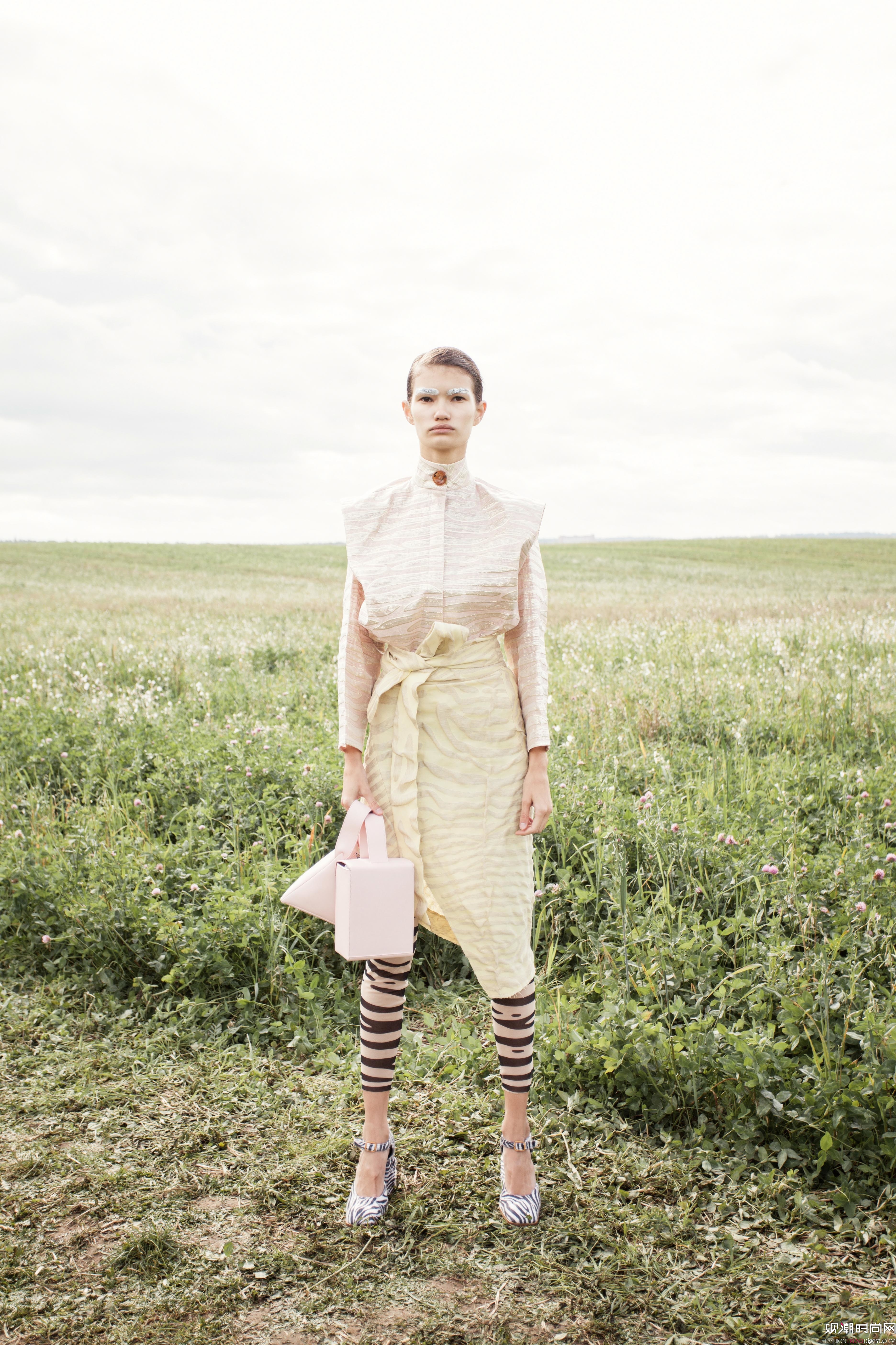 A.W.A.K.E. 2016ϵLookBookDƬ