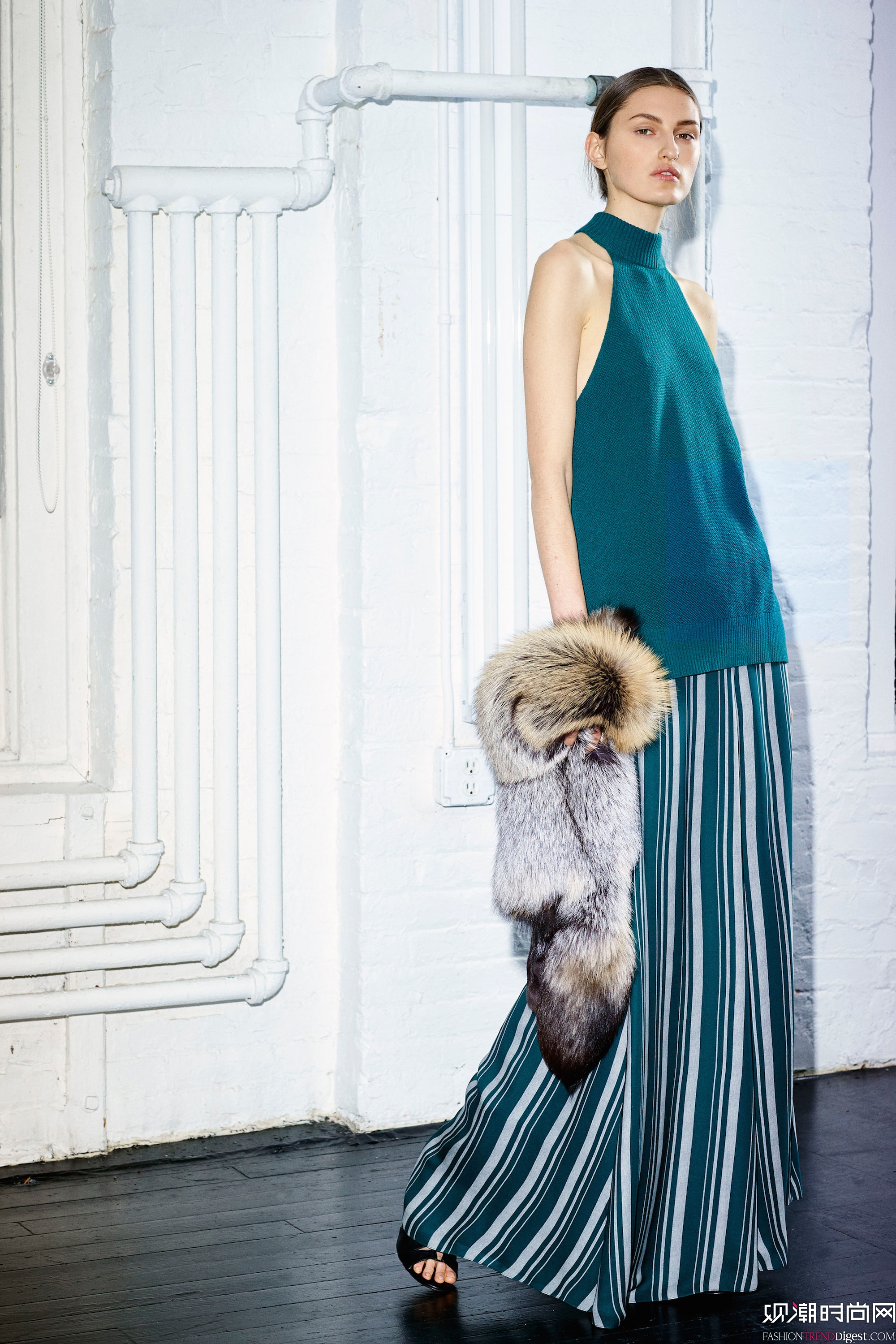 Sally LaPointe 2016LOOKBOOKDƬ