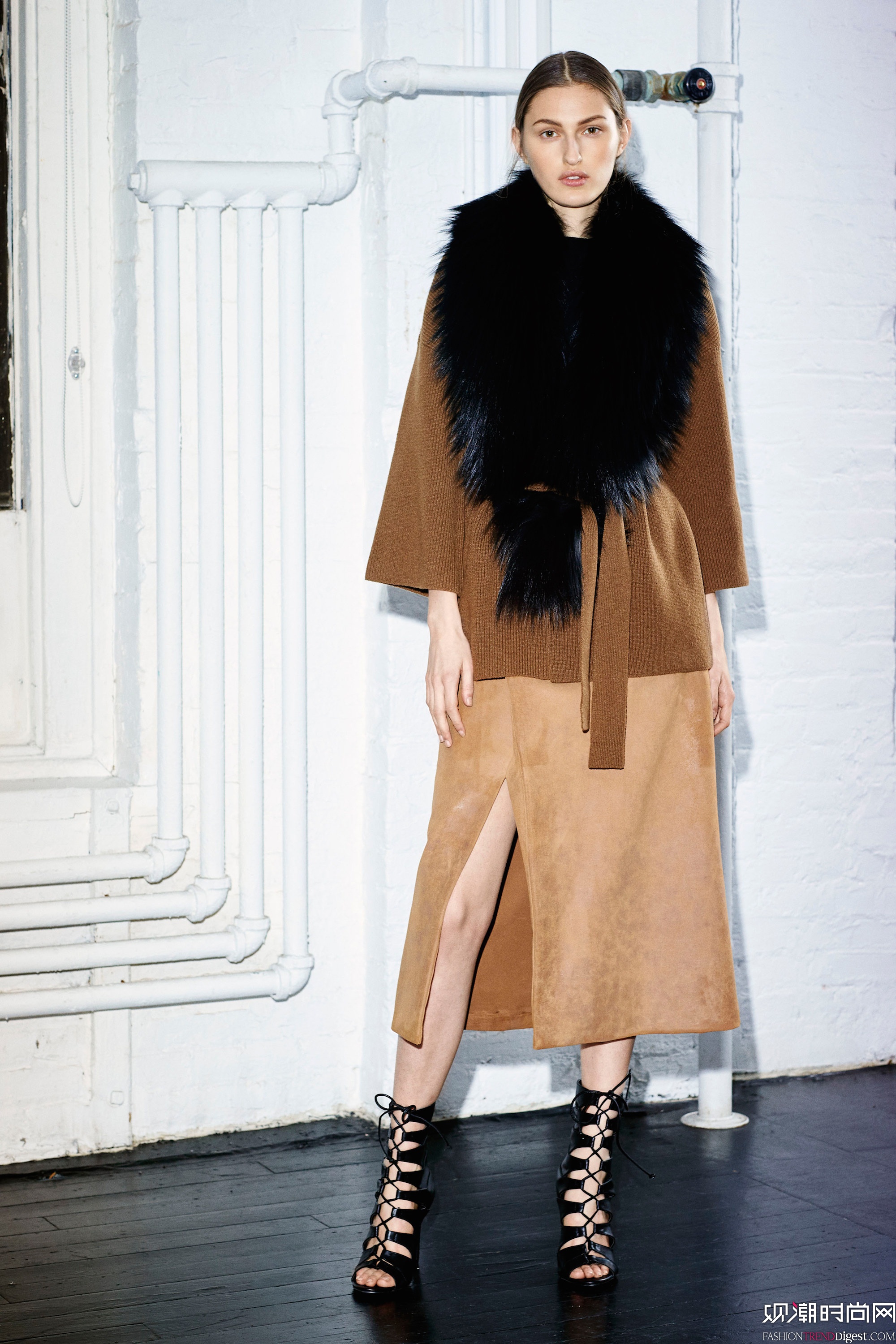 Sally LaPointe 2016LOOKBOOKDƬ
