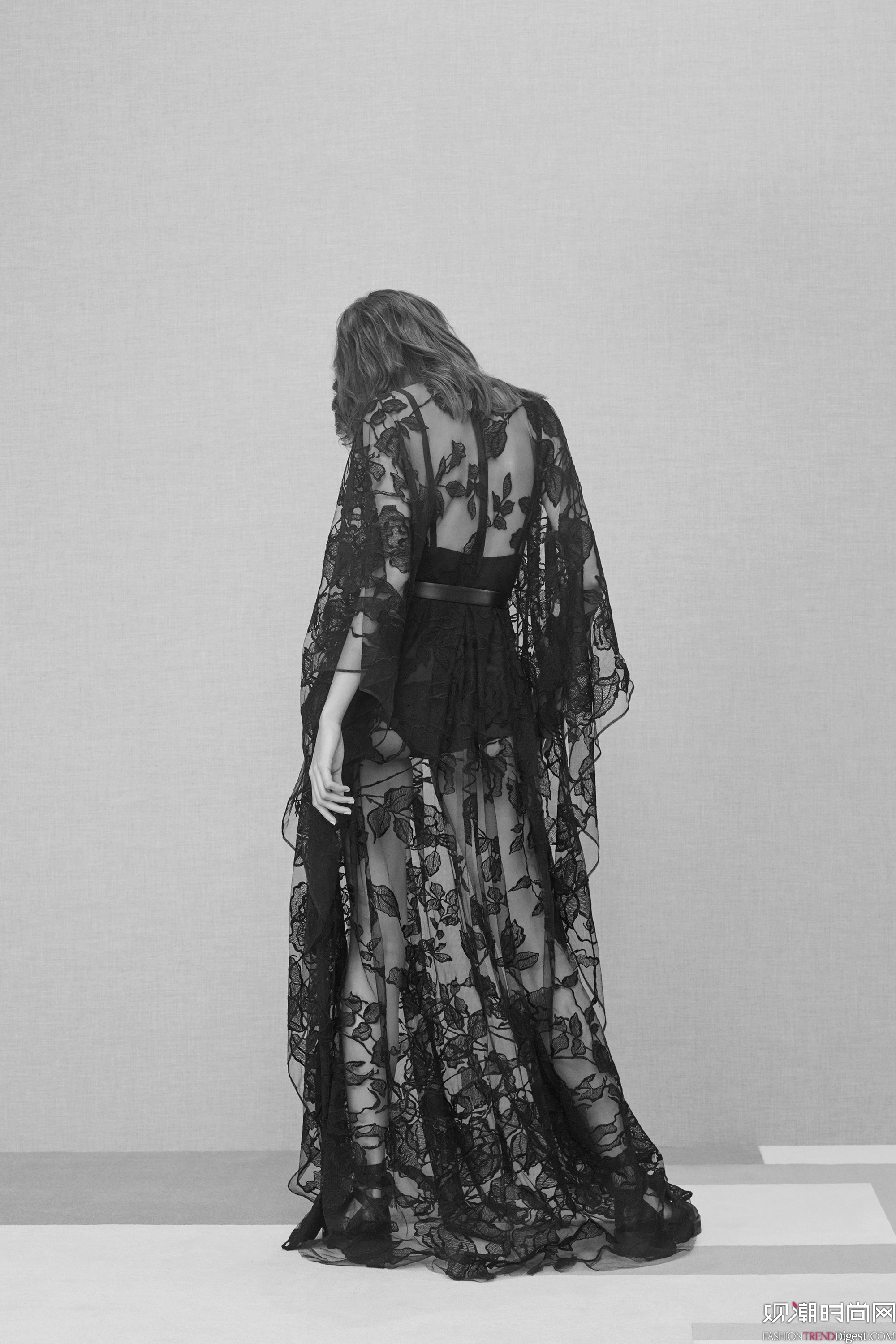 Elie Saab 2016ϵLookBookDƬ