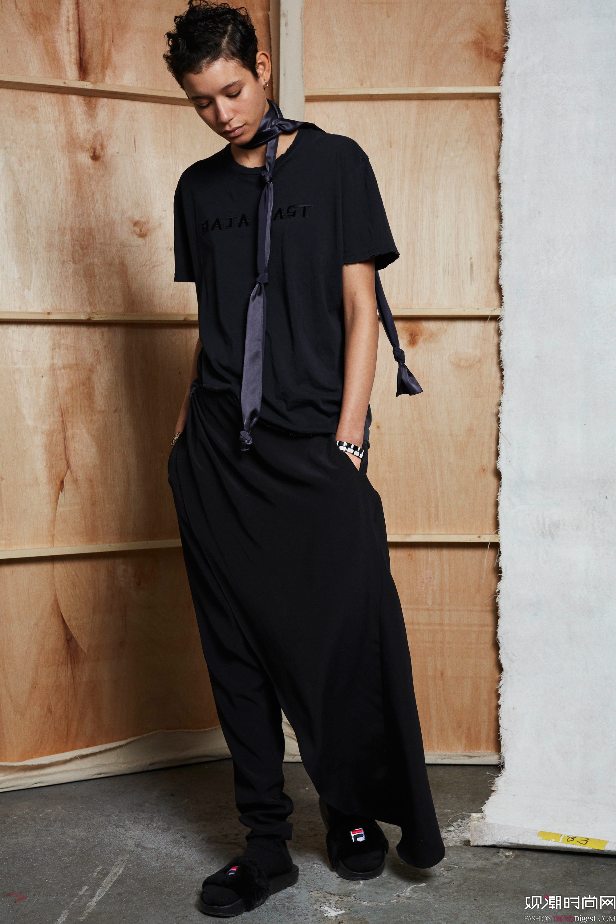 Baja East 2016ϵLookBookDƬ