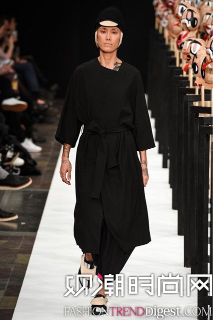 Henrik Vibskov 2016ﶬϵDƬ