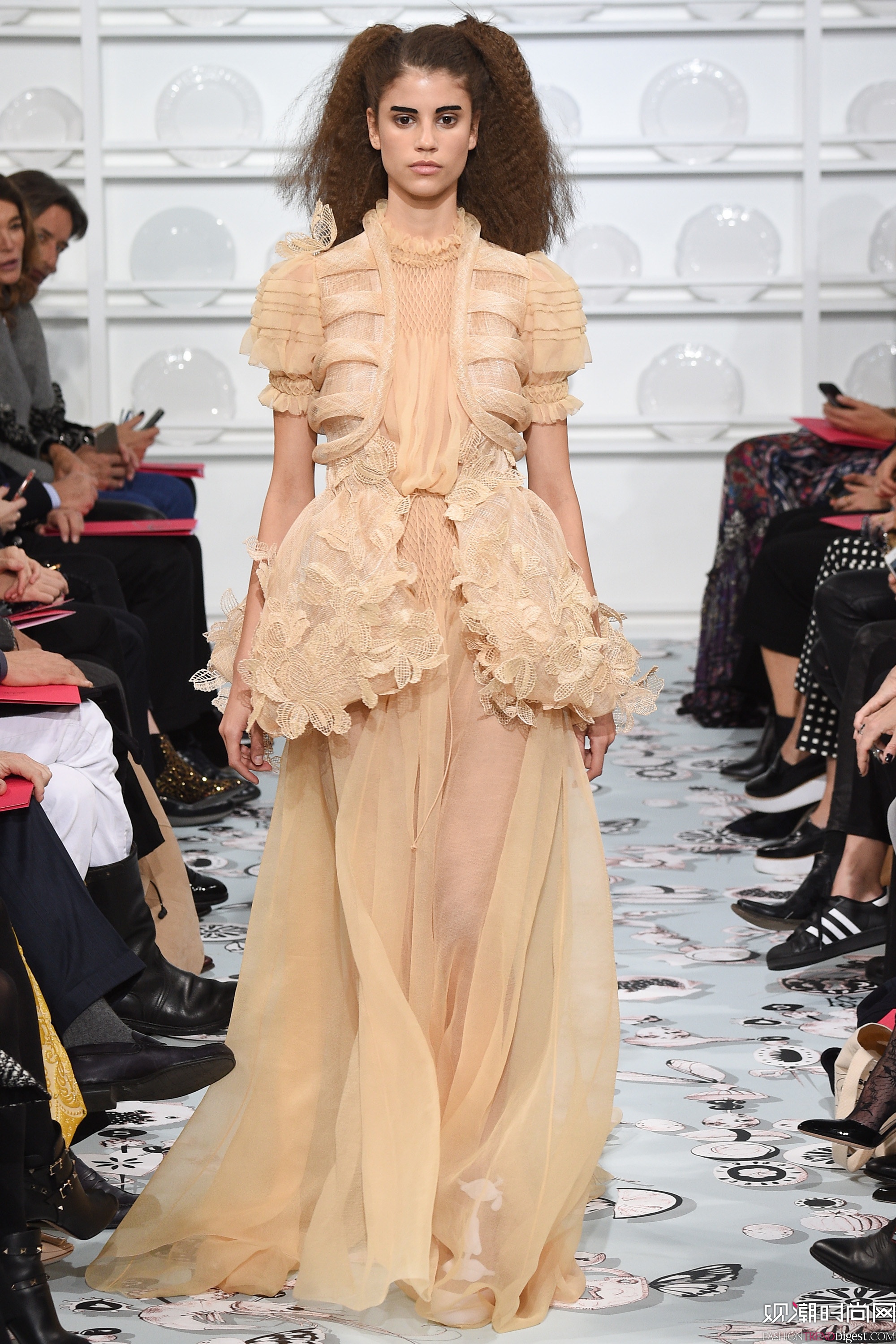 Schiaparelli 2016İ߶rbܸDƬ
