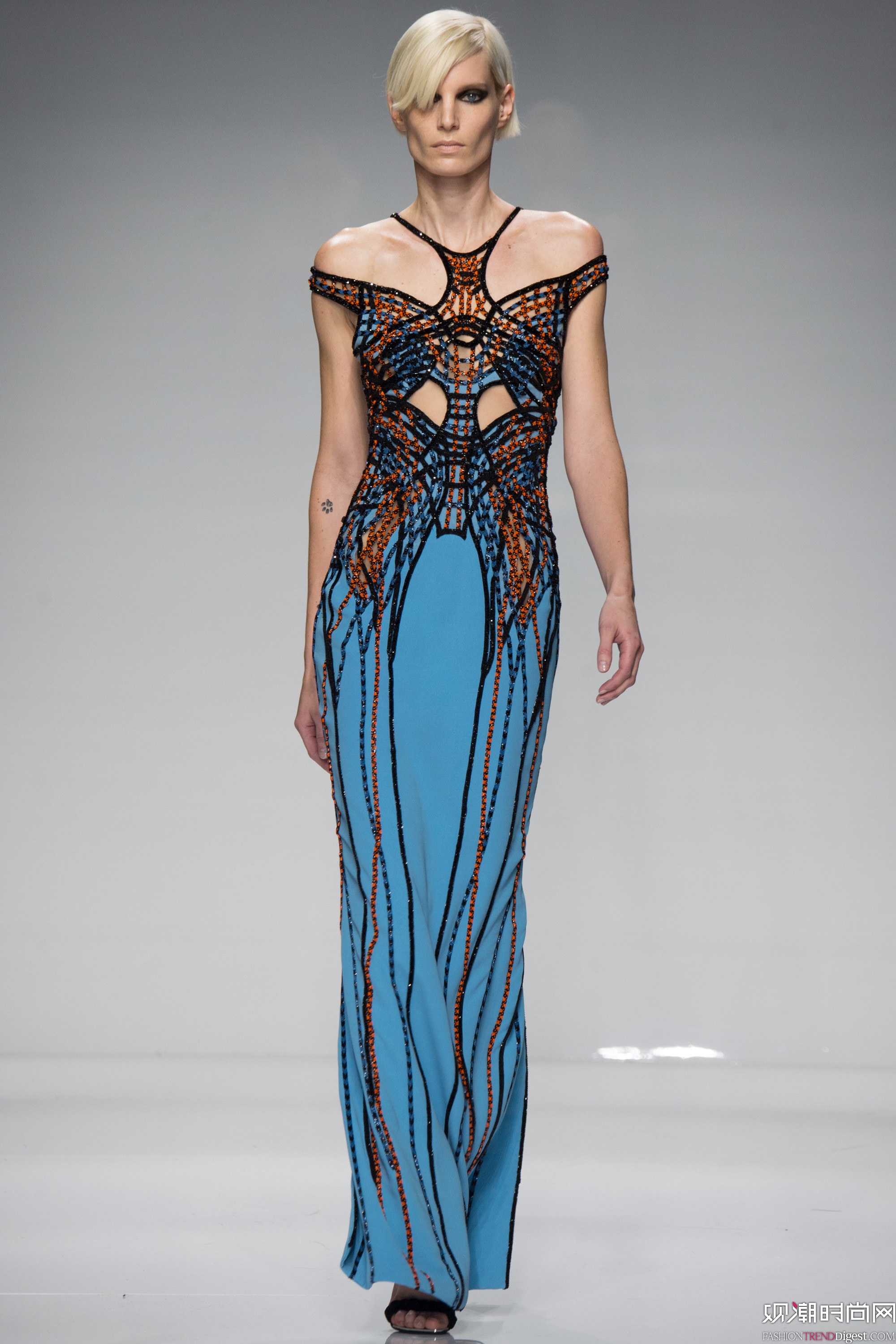 Atelier Versace 2016İ߶ʱװܸͼƬ