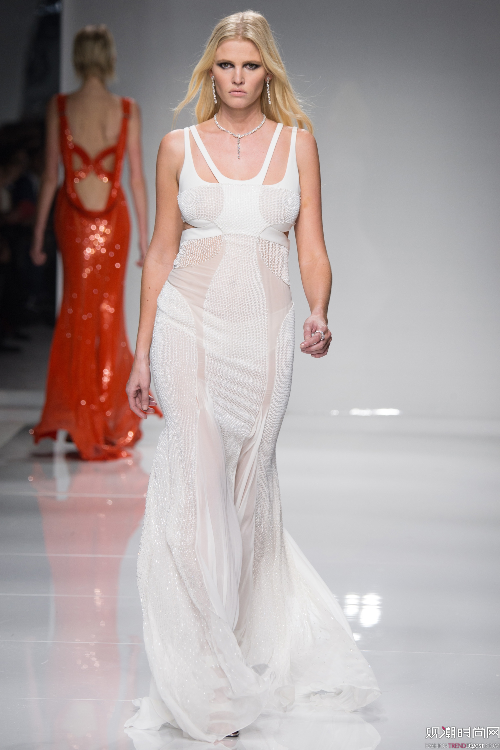 Atelier Versace 2016İ߶ʱװܸͼƬ